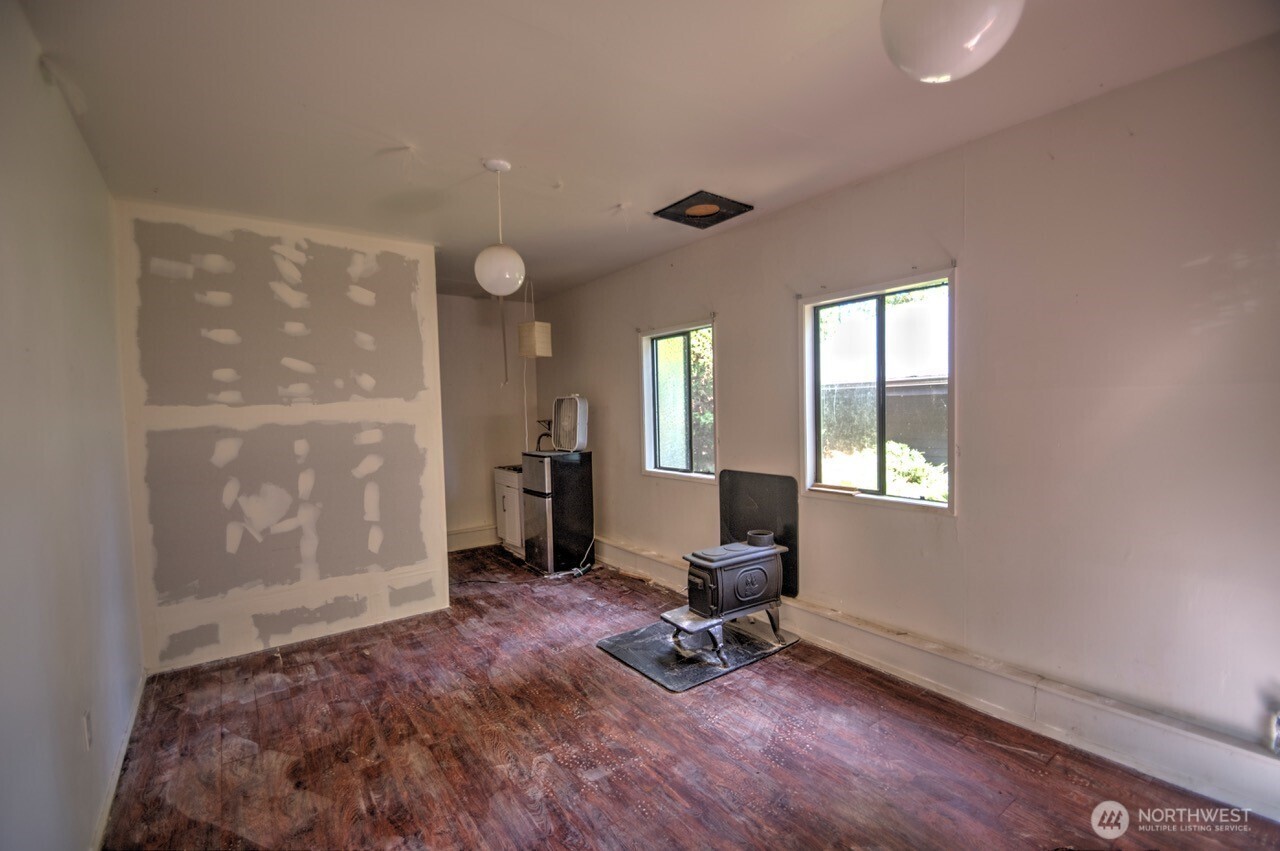 5016 Brassfield Road Property Photo 38