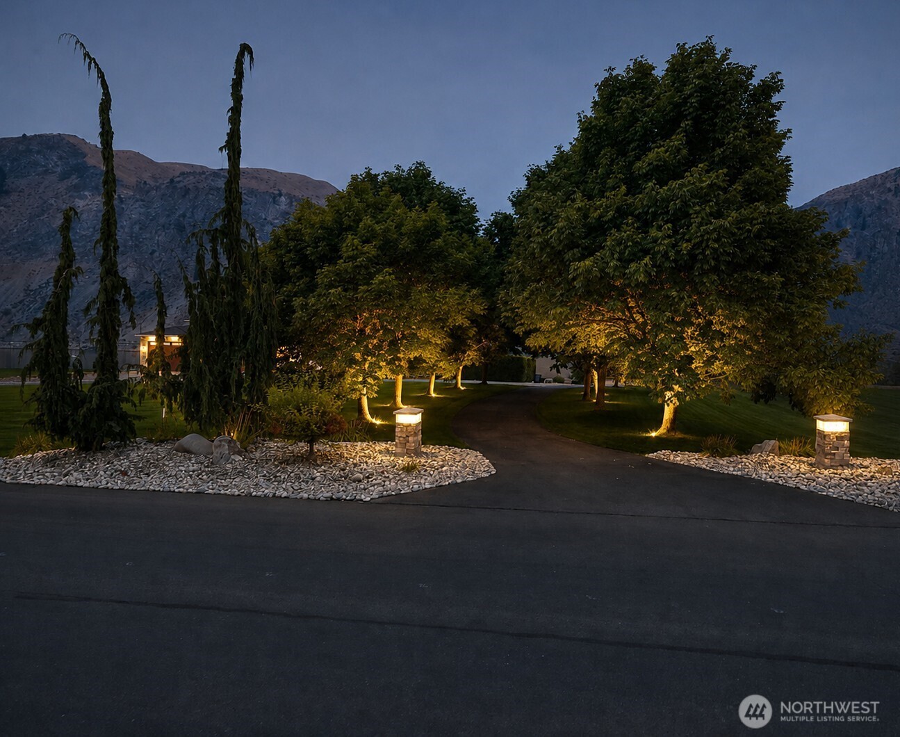 84 Orchard Place Property Photo 3