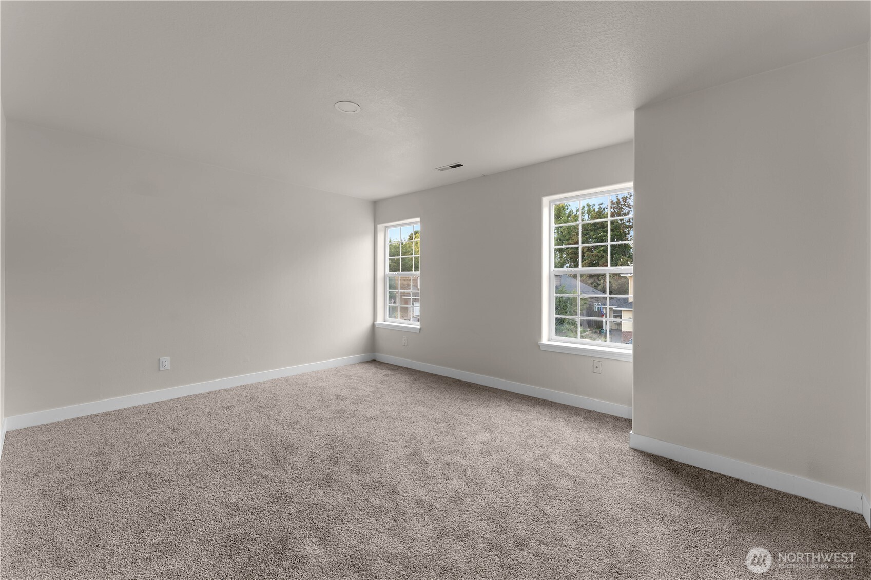1307 Ne 168th Street Property Photo 33