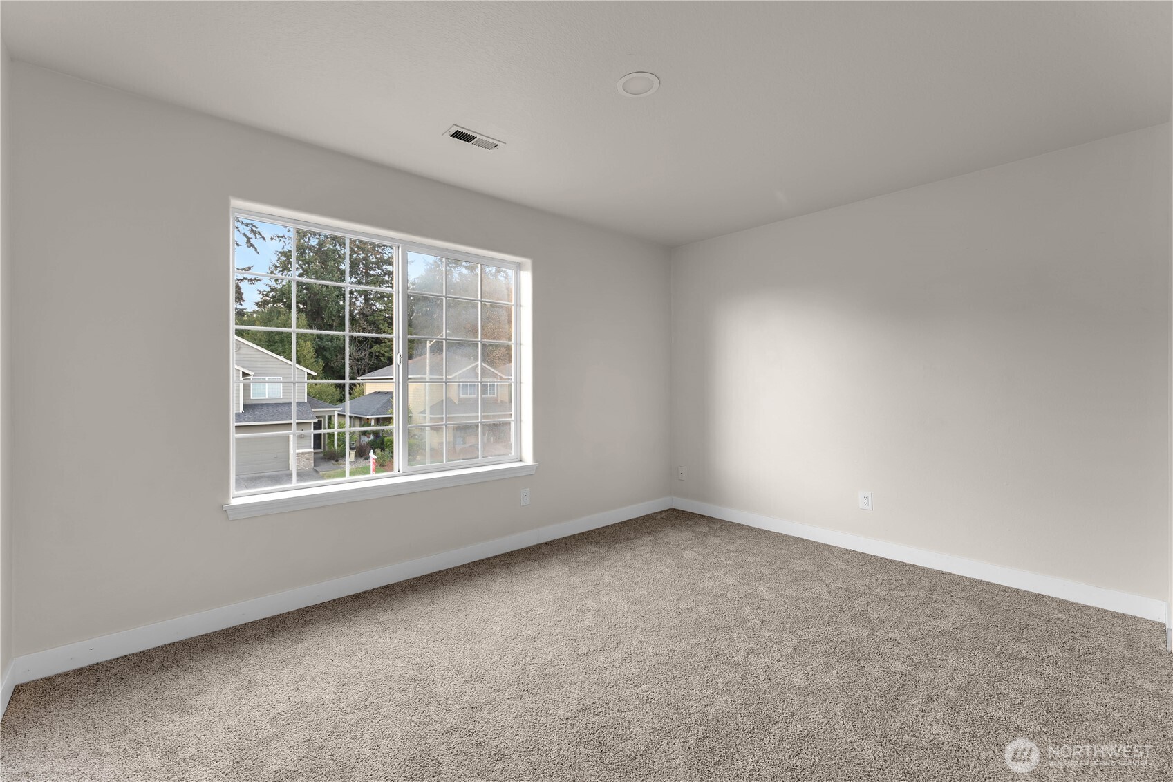 1307 Ne 168th Street Property Photo 36