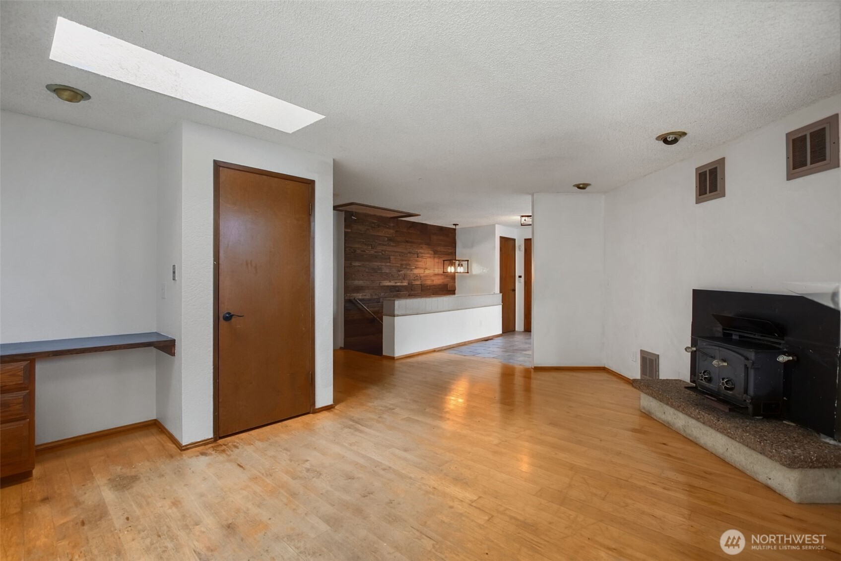 19217 46th Avenue Property Photo 11