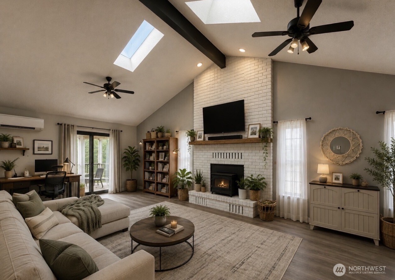 4721 East Valley Highway Property Photo 10
