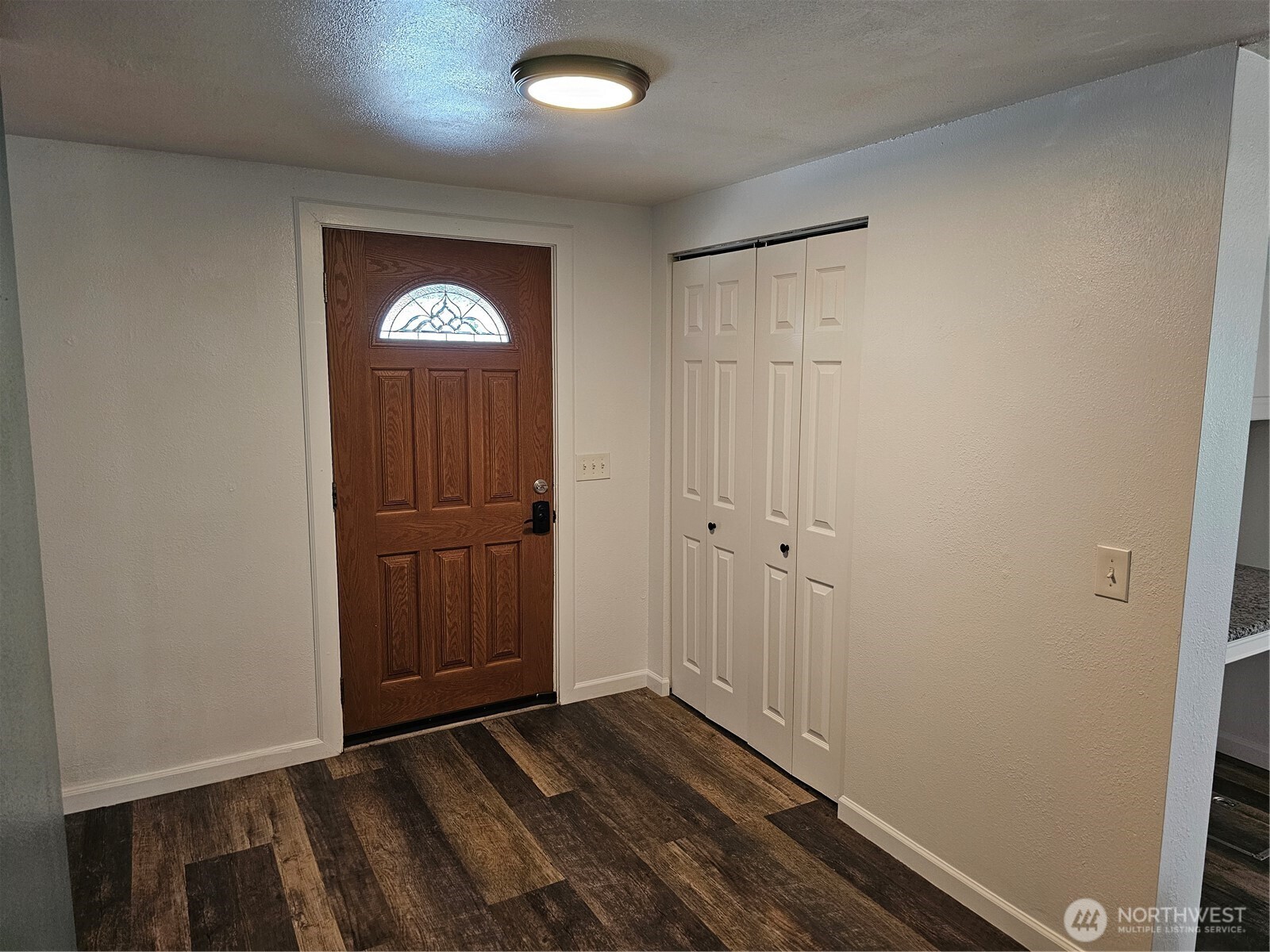 2120 Deerpath Drive Property Photo 6