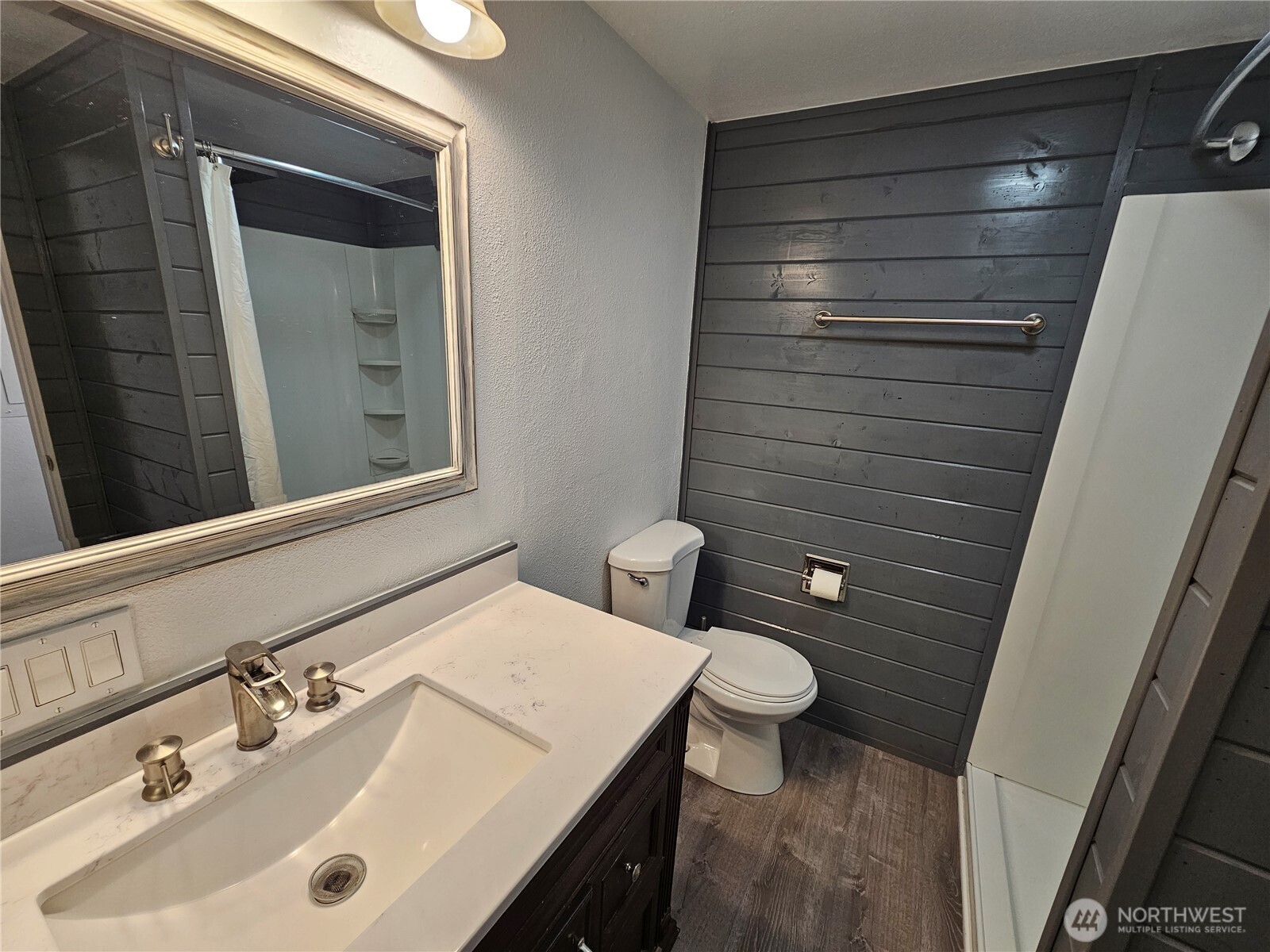 2120 Deerpath Drive Property Photo 22
