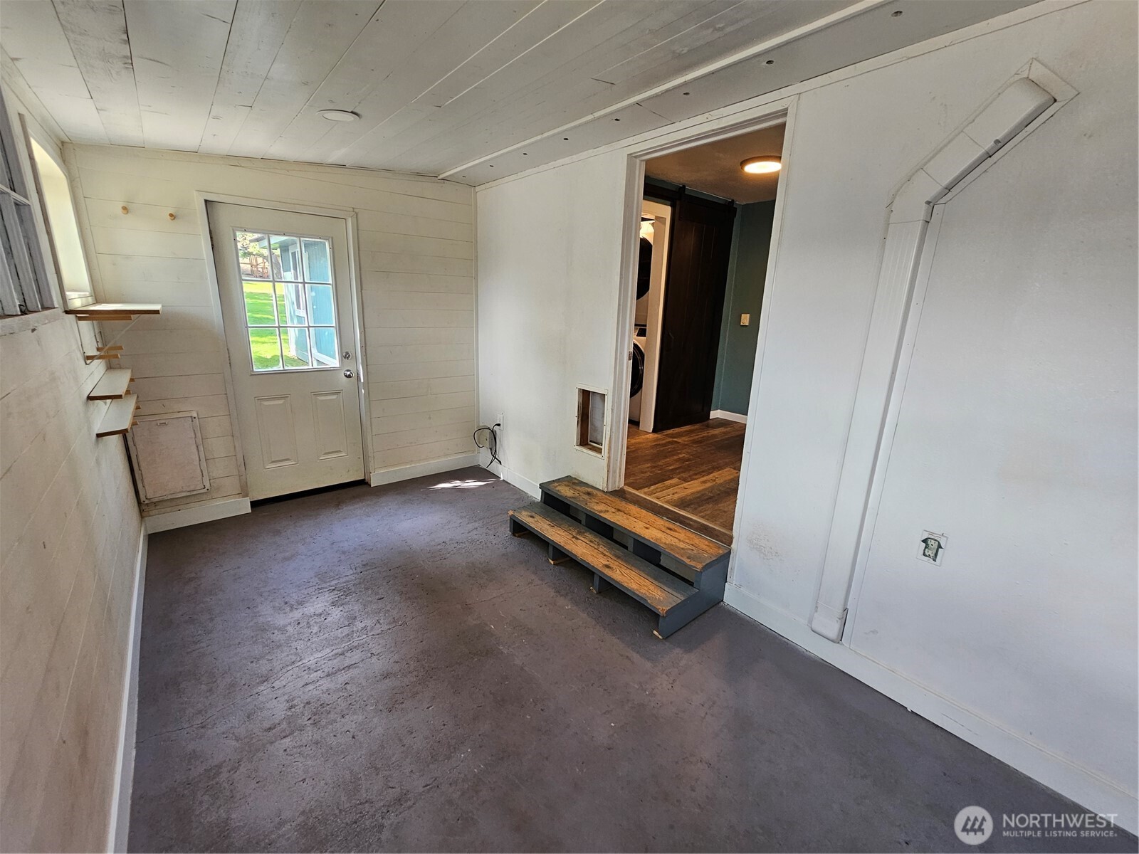 2120 Deerpath Drive Property Photo 25