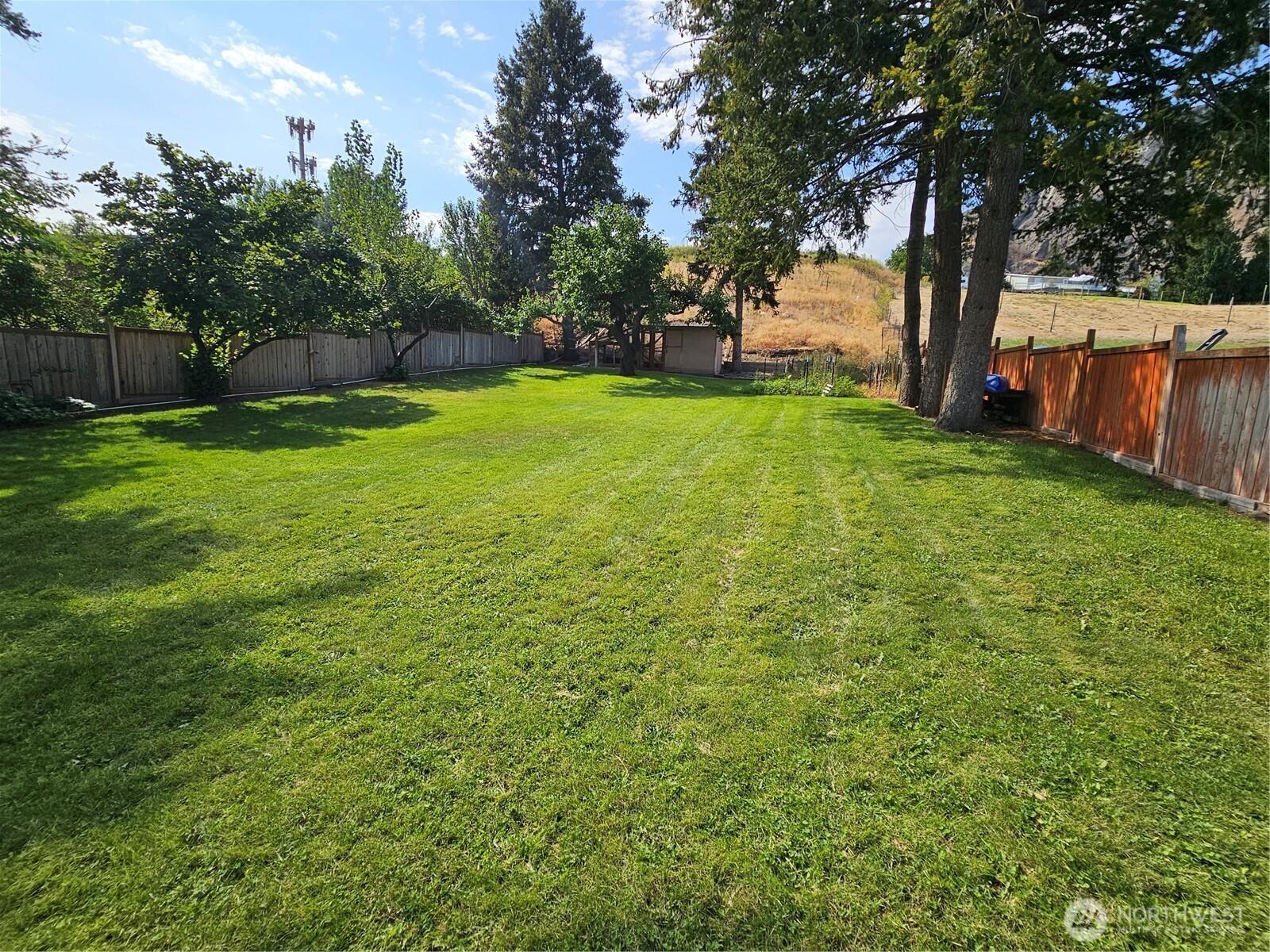 2120 Deerpath Drive Property Photo 28