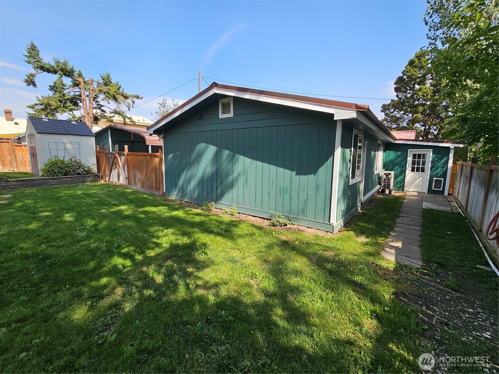 2120 Deerpath Drive Property Photo 34