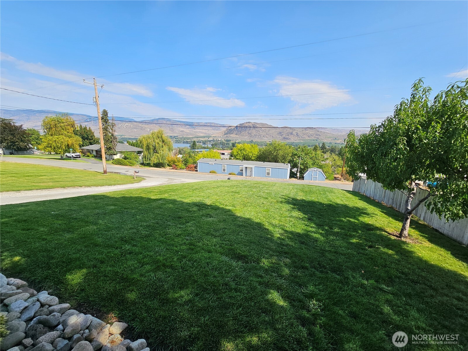 2120 Deerpath Drive Property Photo 37