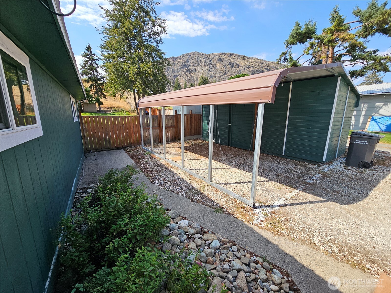 2120 Deerpath Drive Property Photo 38