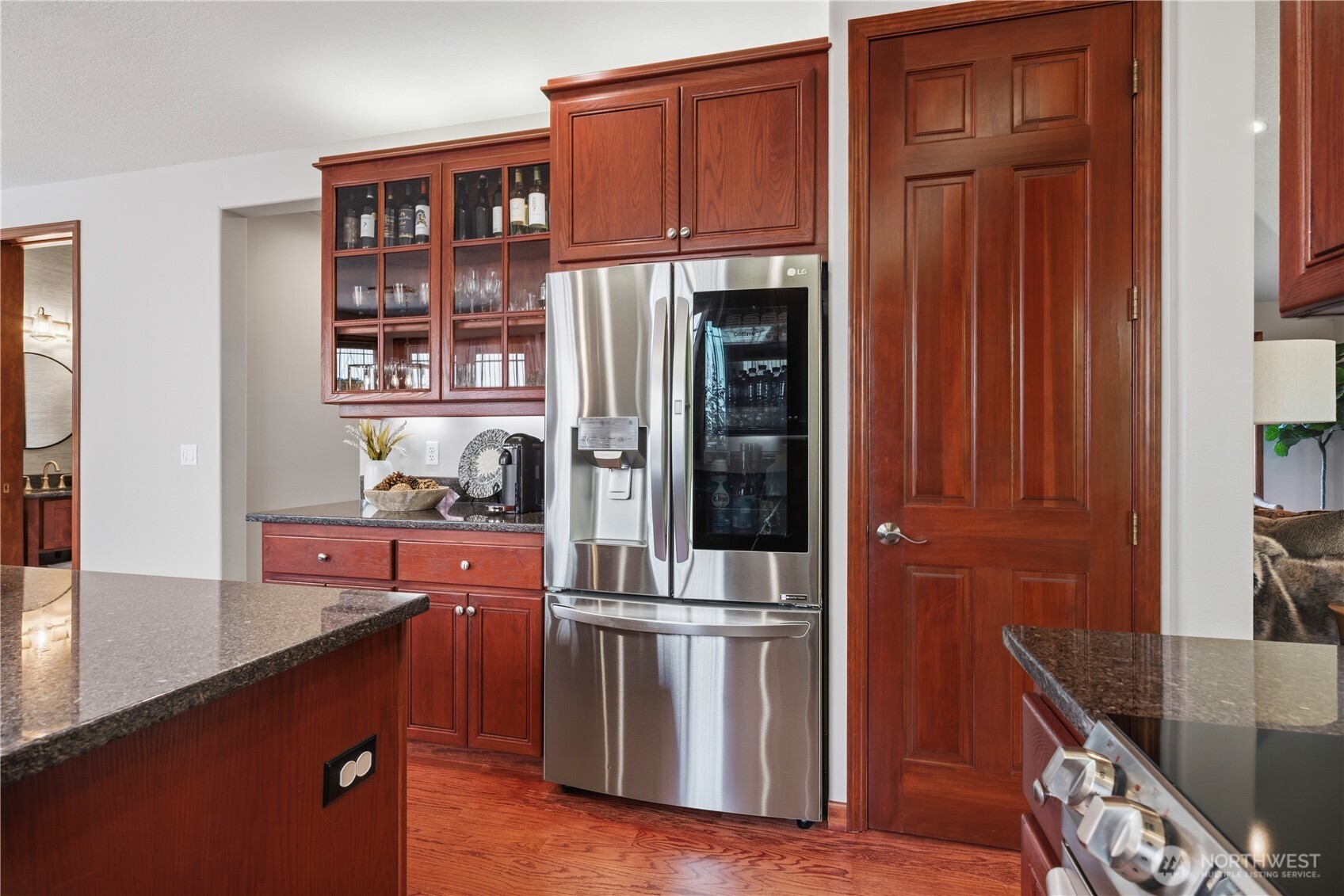 2538 E Lynnwood Drive Property Photo 8