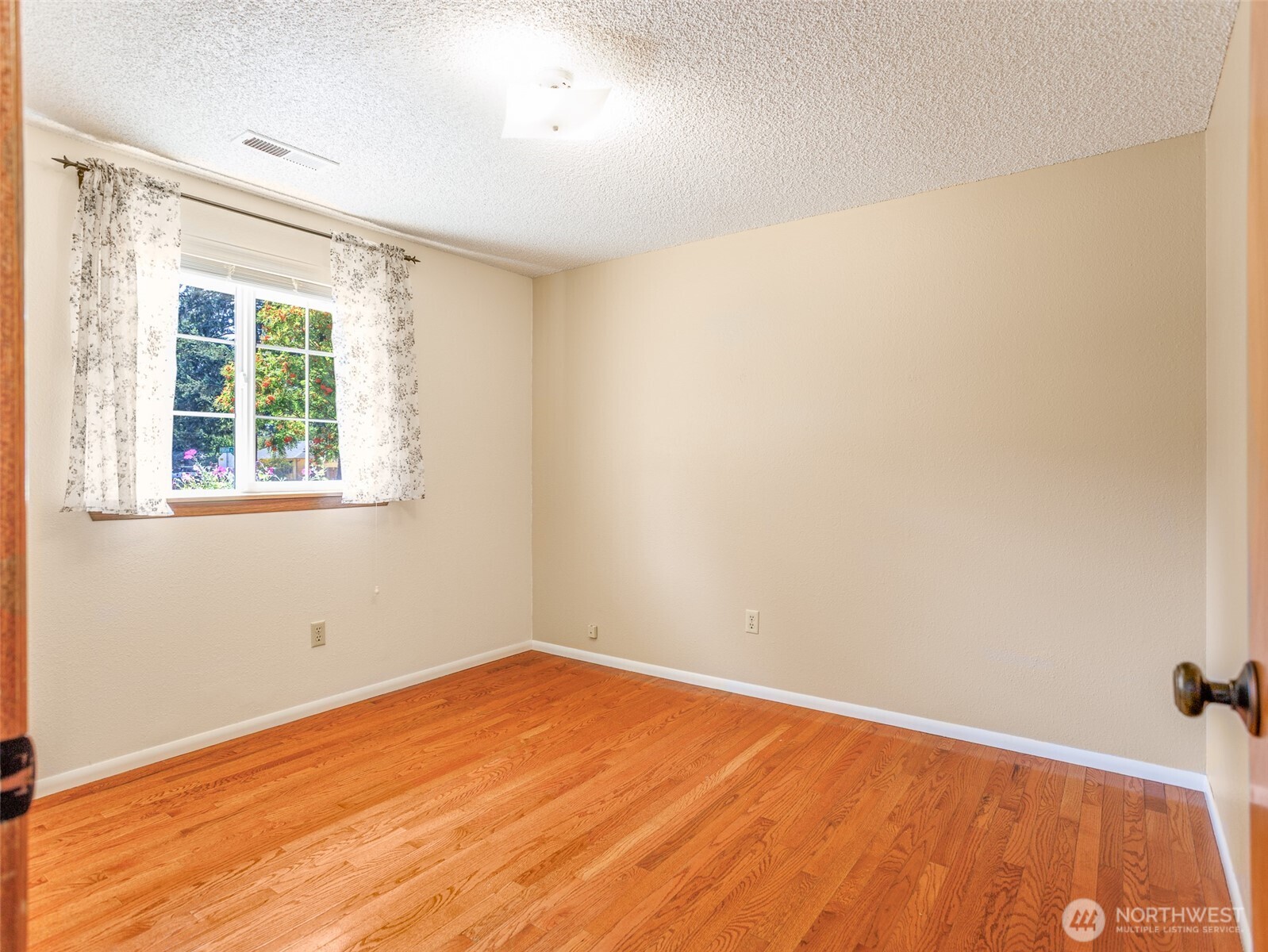 8304 3rd Avenue Property Photo 20