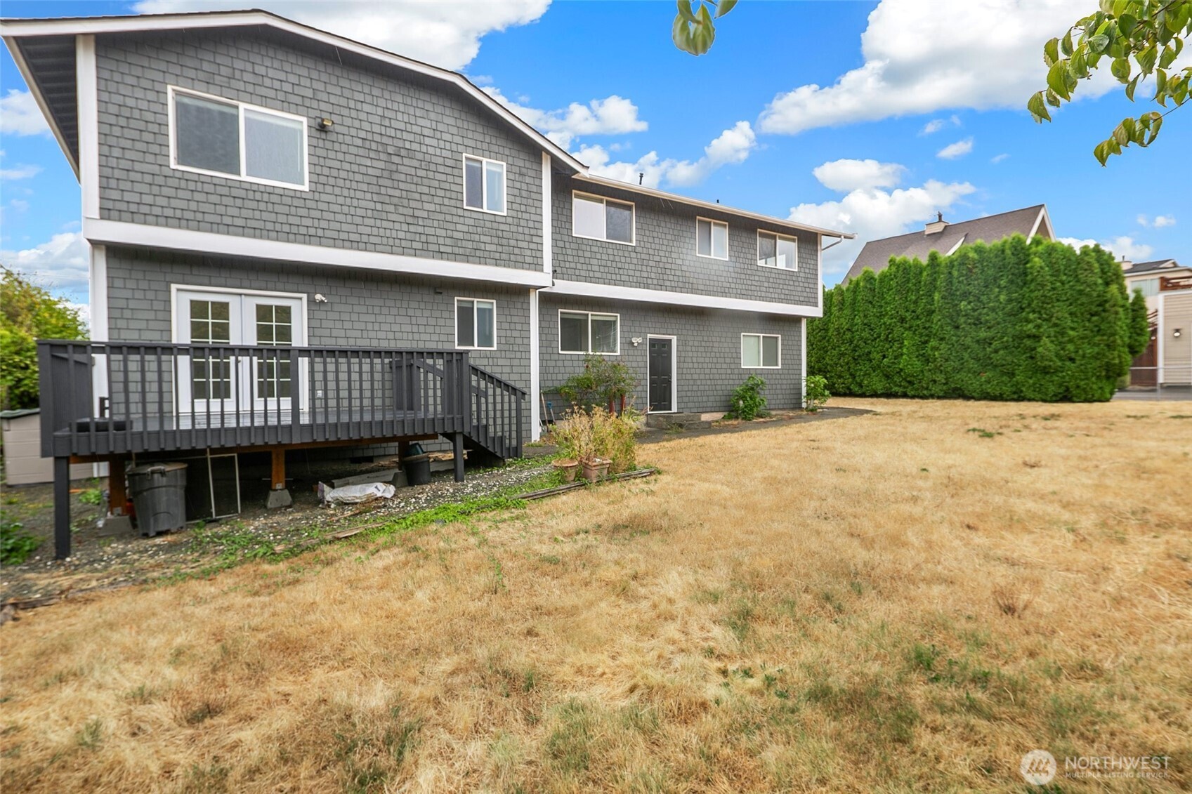 955 2nd Street Property Photo 34