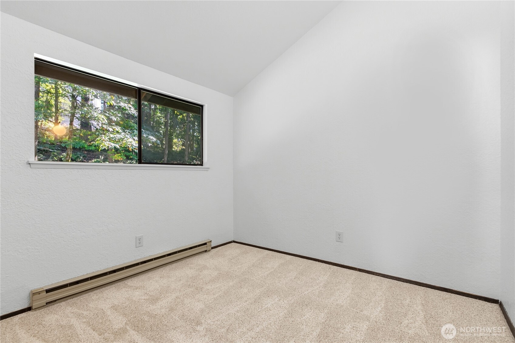 6 Swallow Circle Property Photo 19
