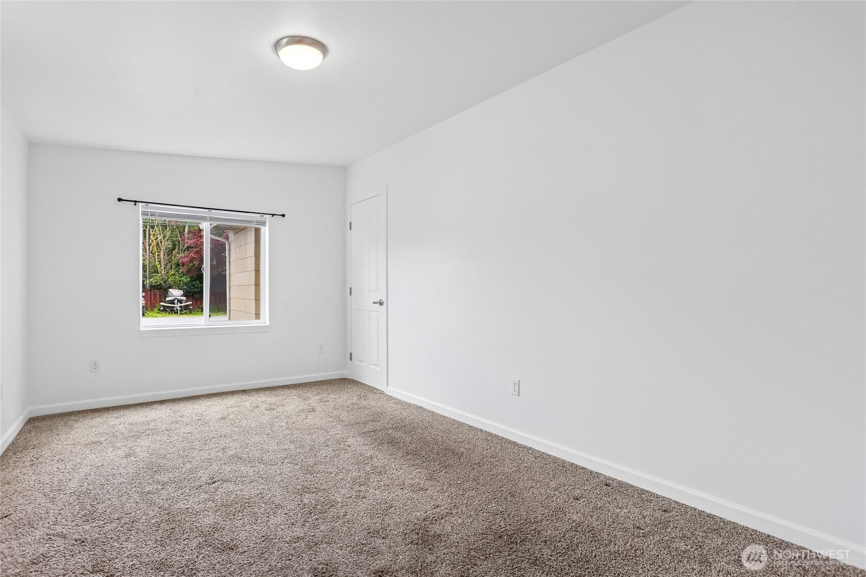 601 W Hazel Street Property Photo 17