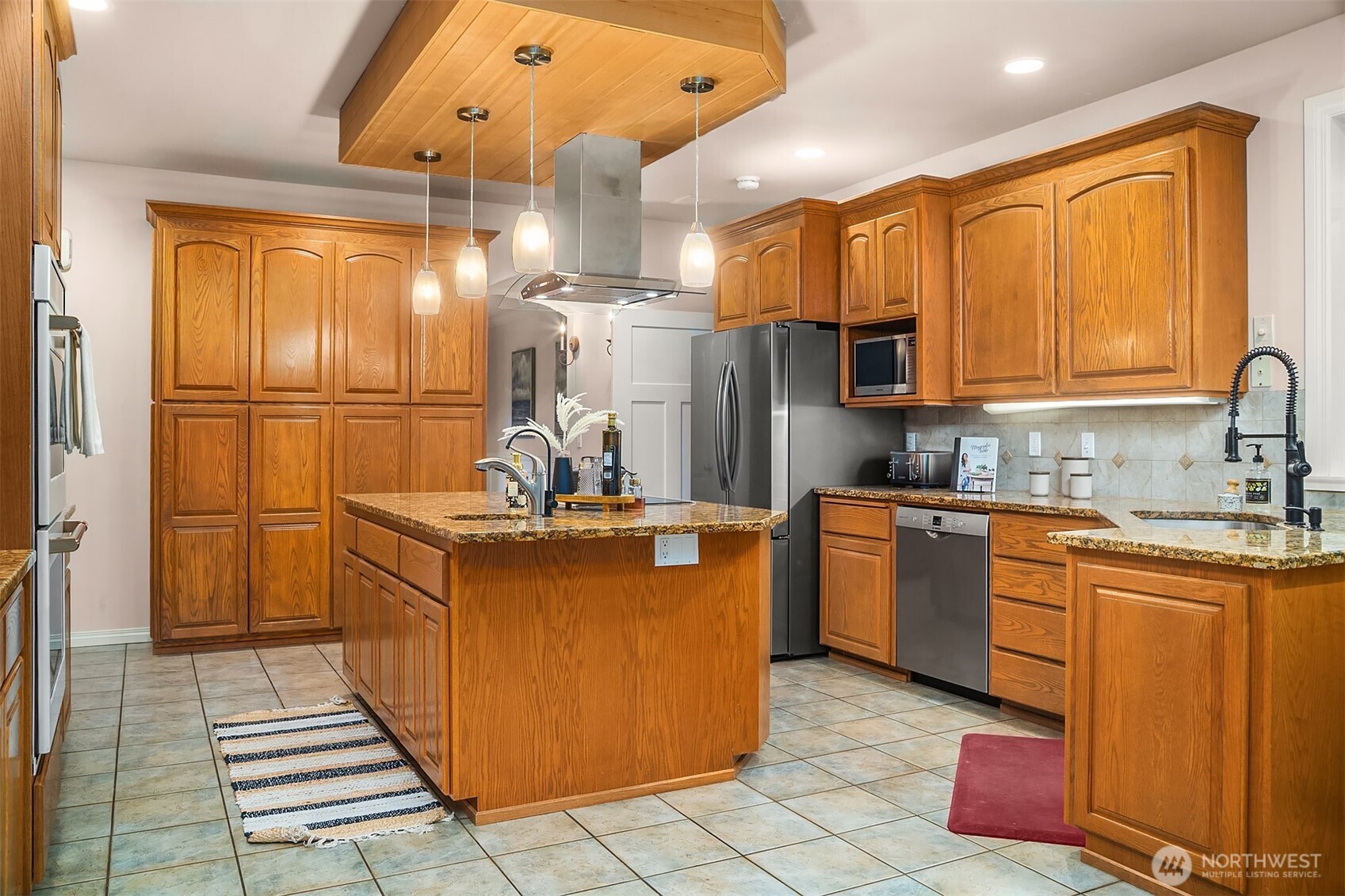 11514 46th Street Property Photo 9