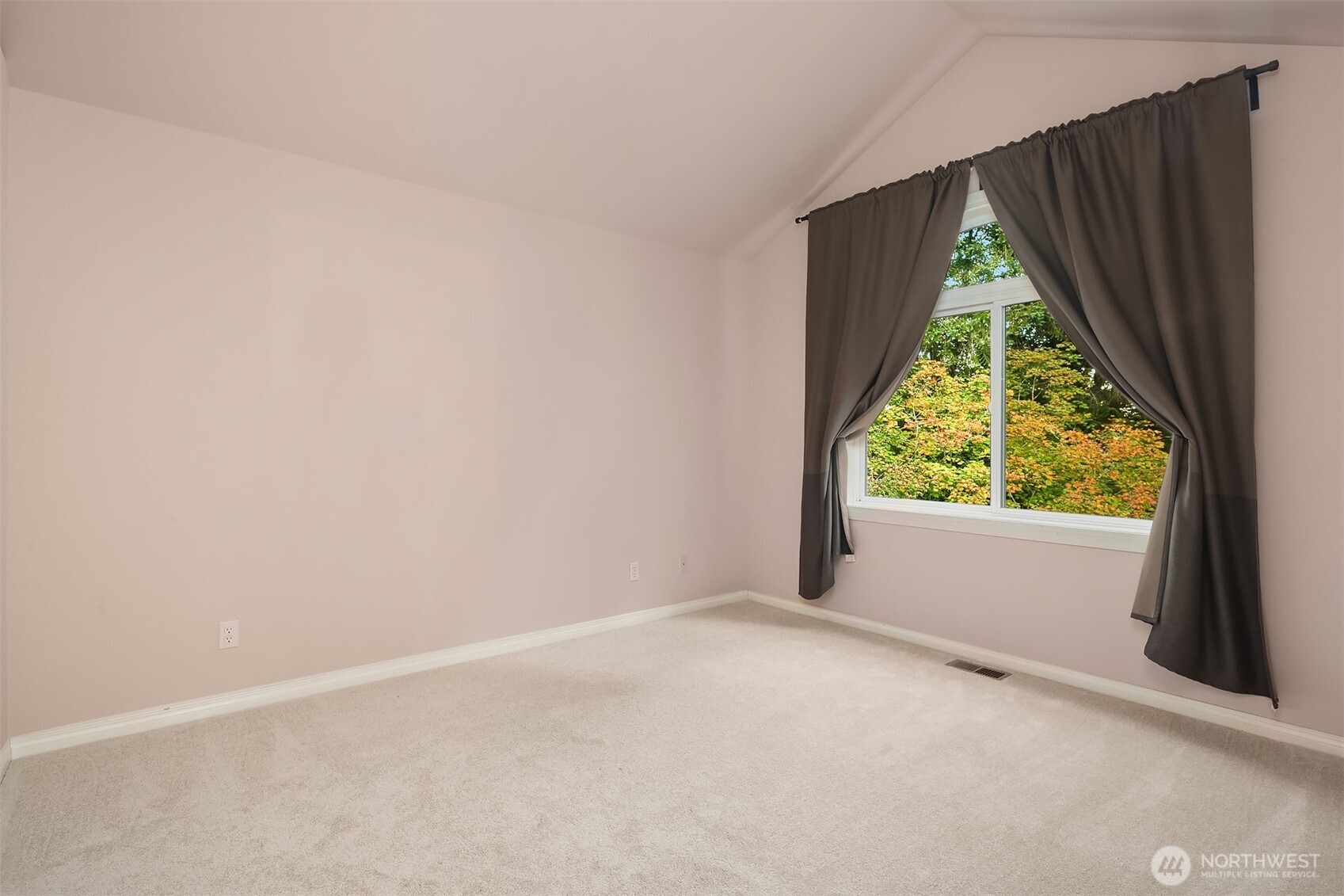 11514 46th Street Property Photo 25