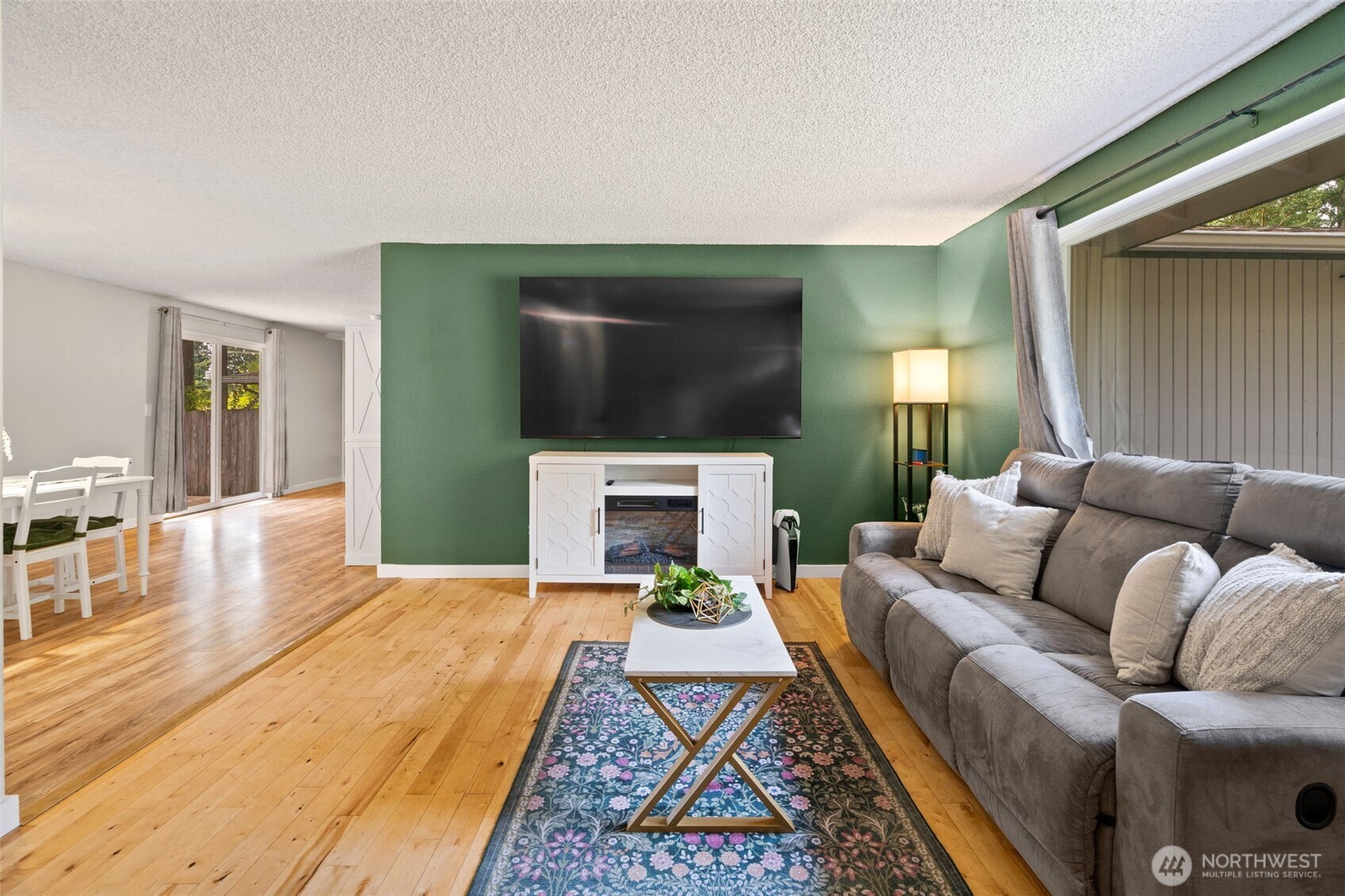 3965 Celeste Court Property Photo 4