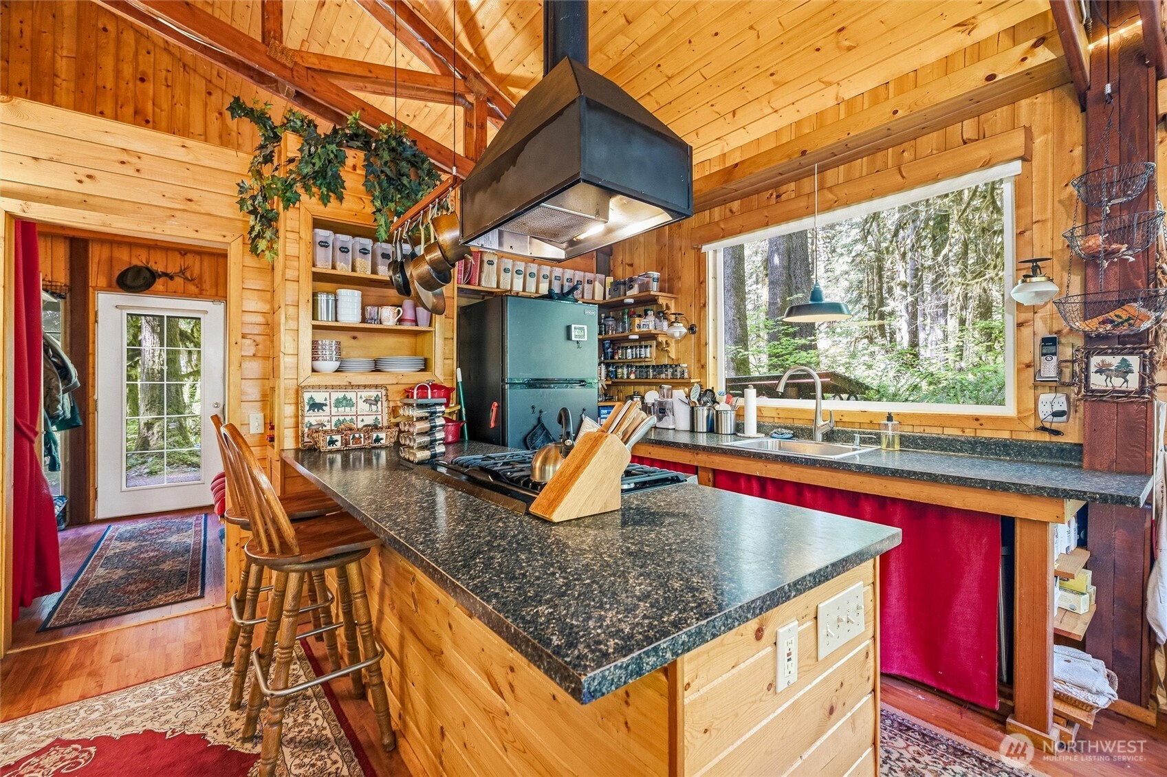 10707 Thompson Creek Road Property Photo 11
