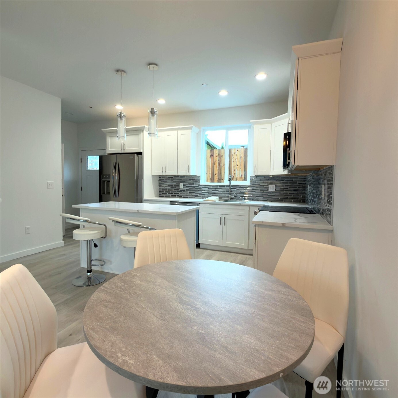 648 B Sw 139th Street Property Photo 5