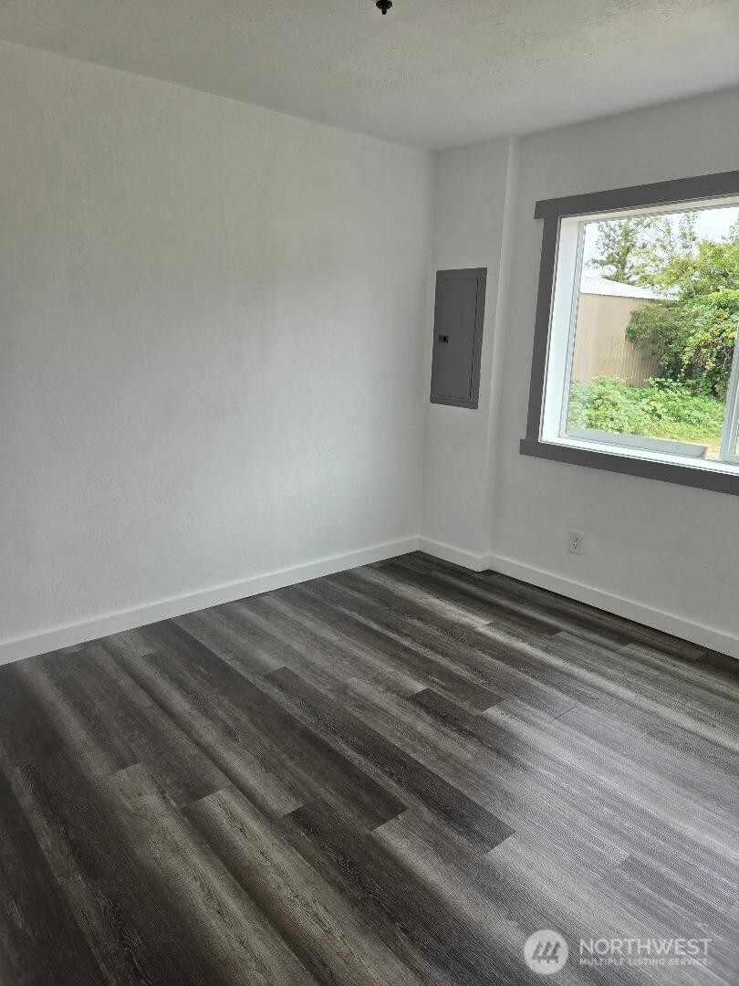 557 Sw Pacific Avenue Property Photo 22