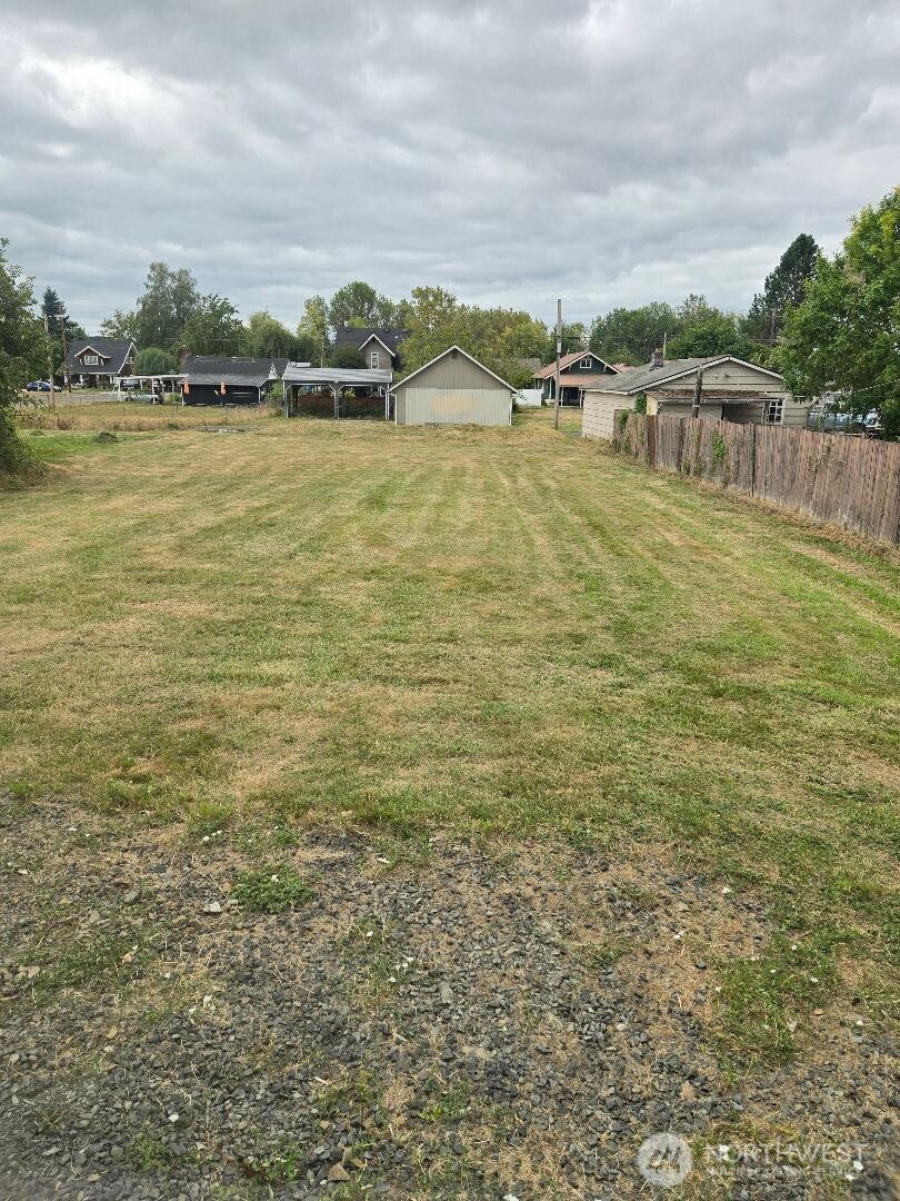 557 Sw Pacific Avenue Property Photo 29