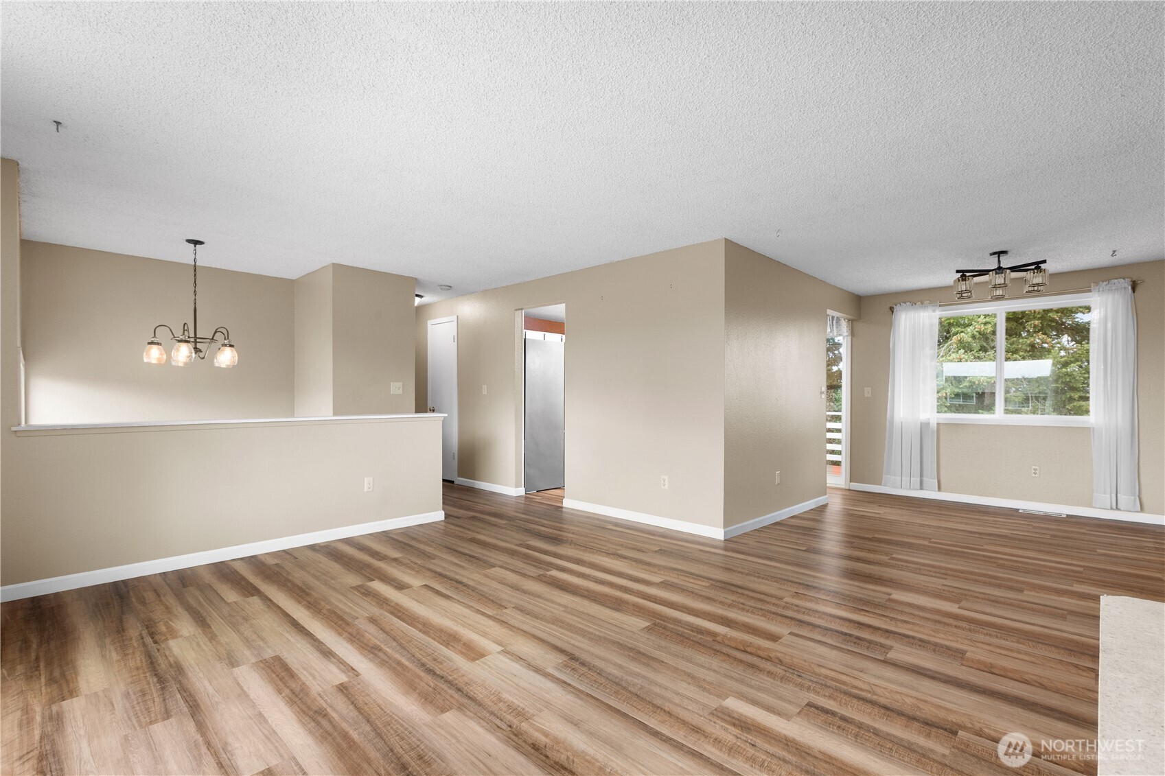 32454 22nd Avenue Property Photo 6