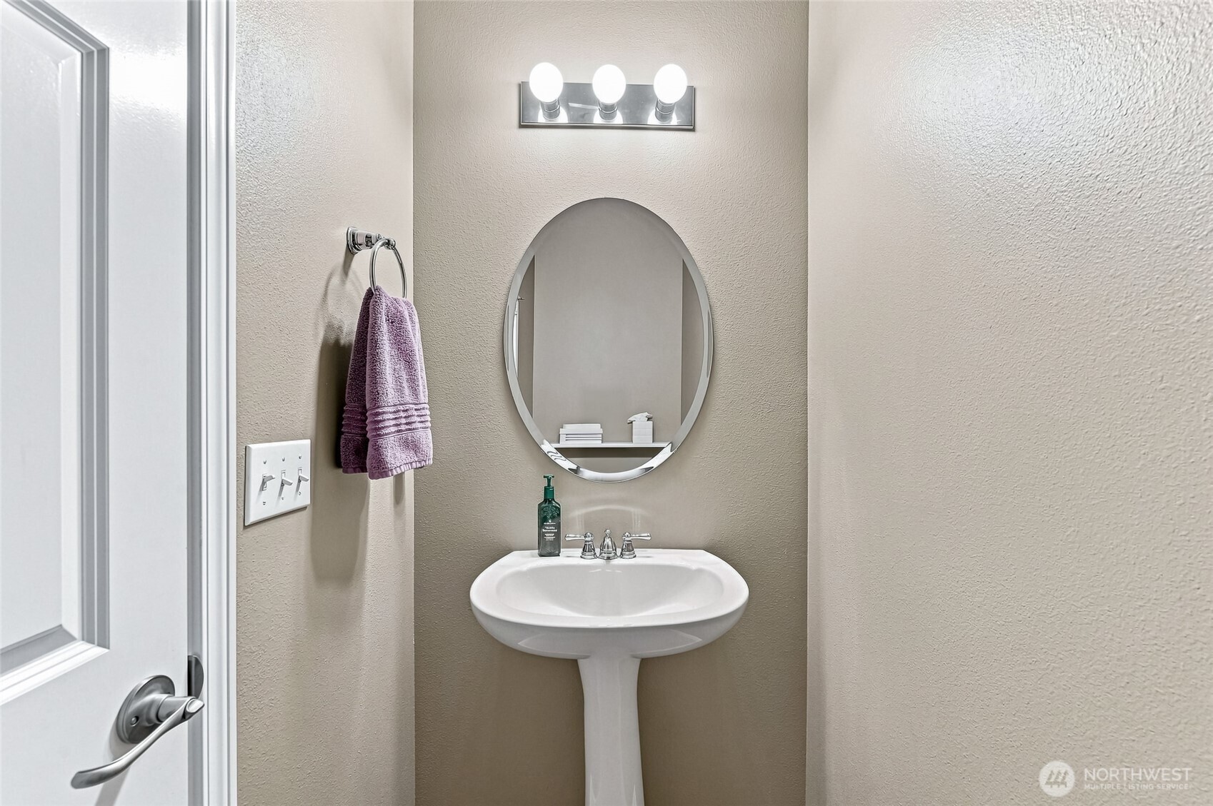 12026 Big Leaf Way Property Photo 27