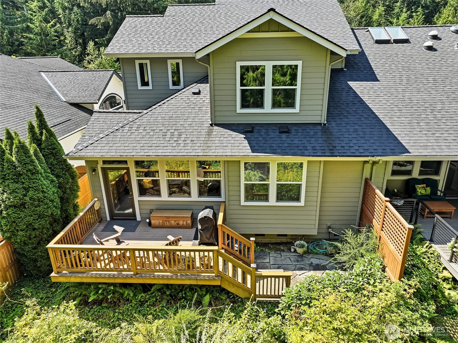 12026 Big Leaf Way Property Photo 32