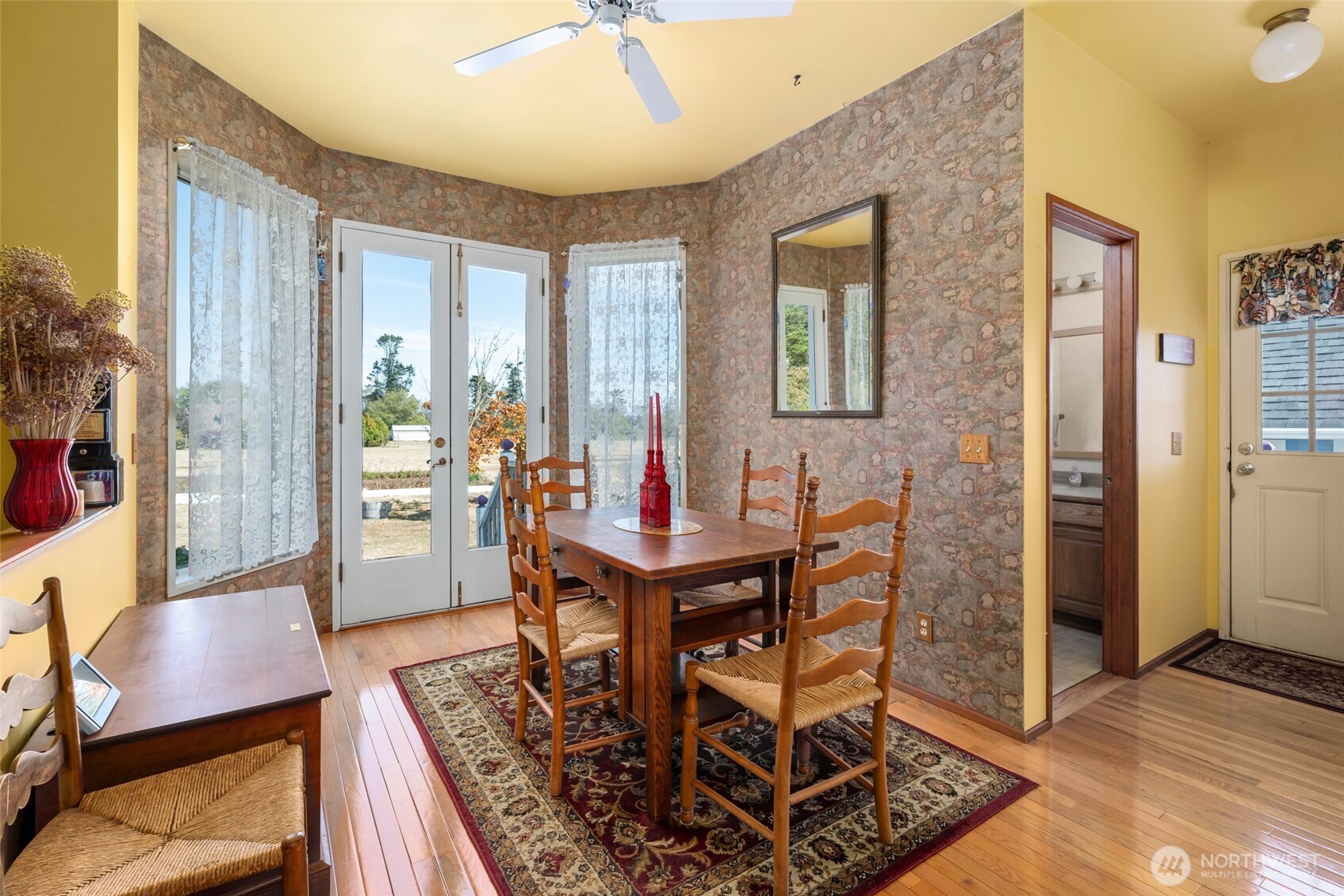 1230 Windward Way Property Photo 17