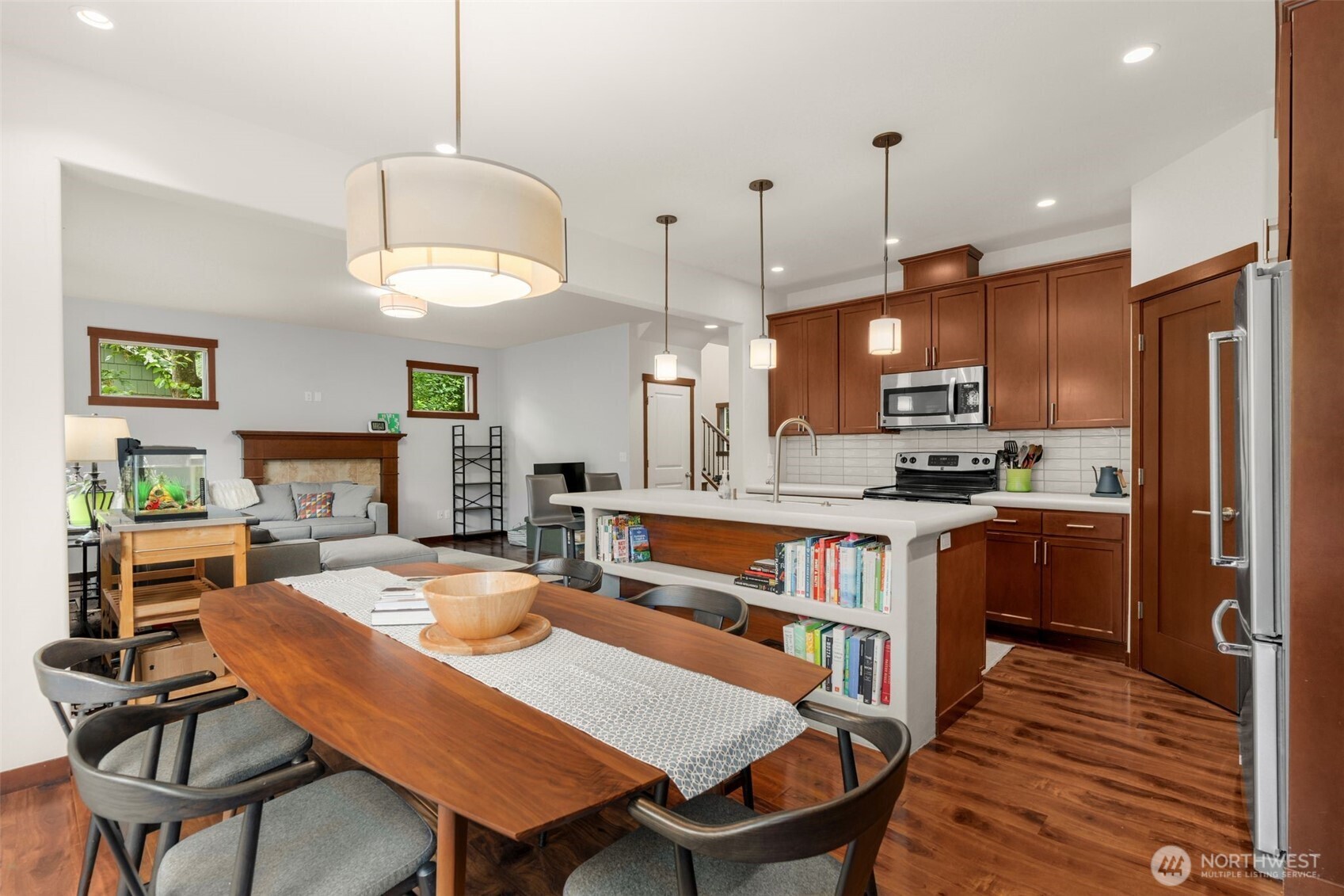 19036 18th Avenue Property Photo 4