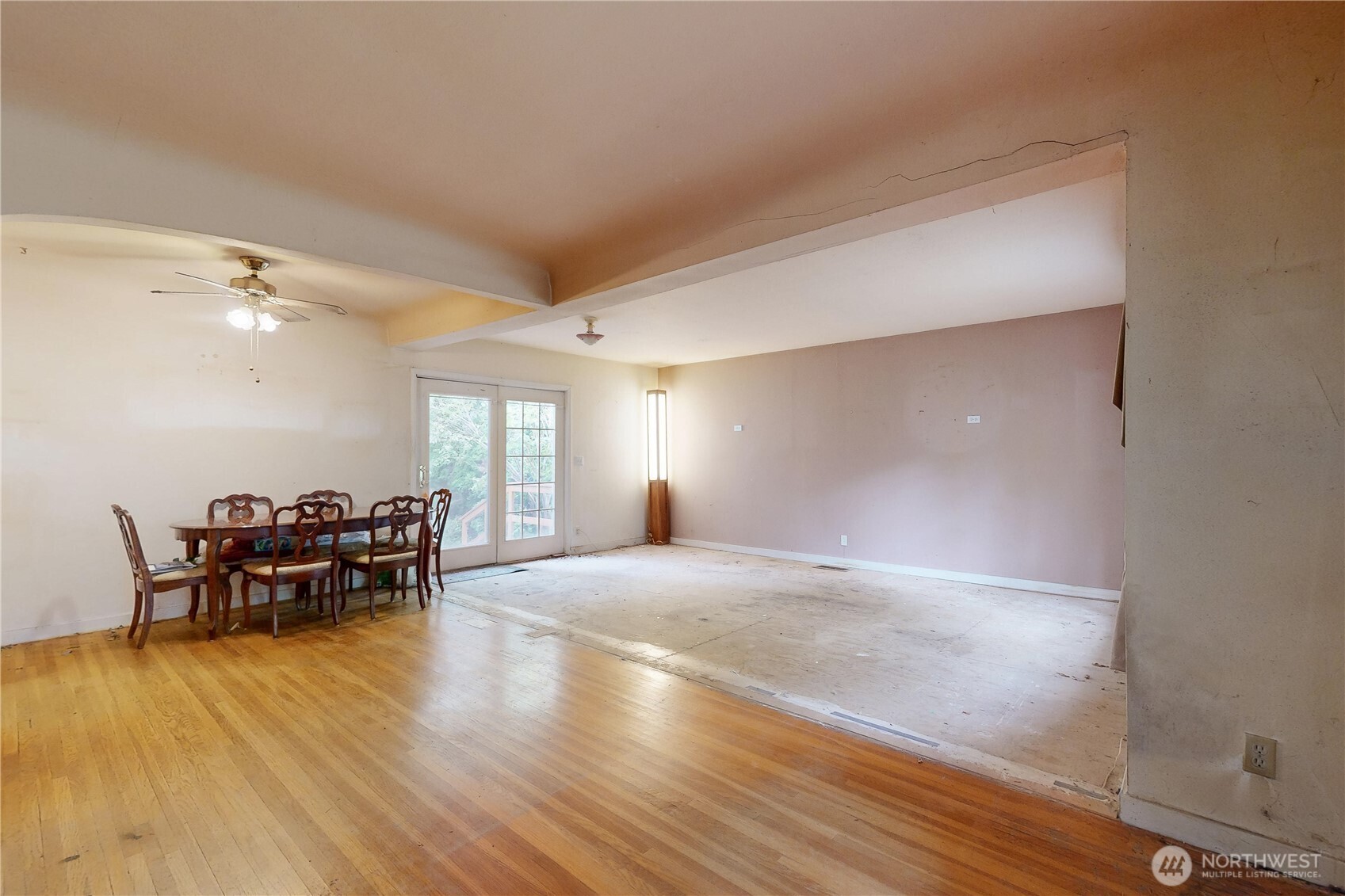 1227 Alvarado Terrace Property Photo 4