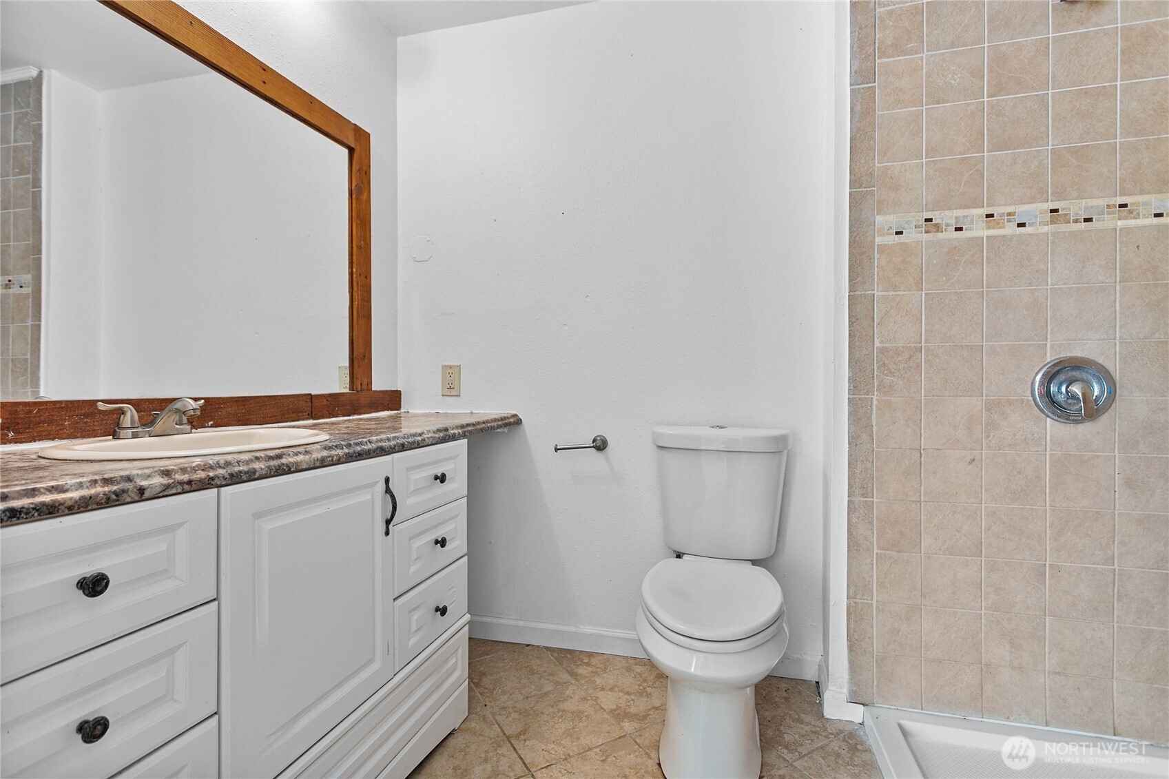 4726 Pacific Highway Property Photo 24