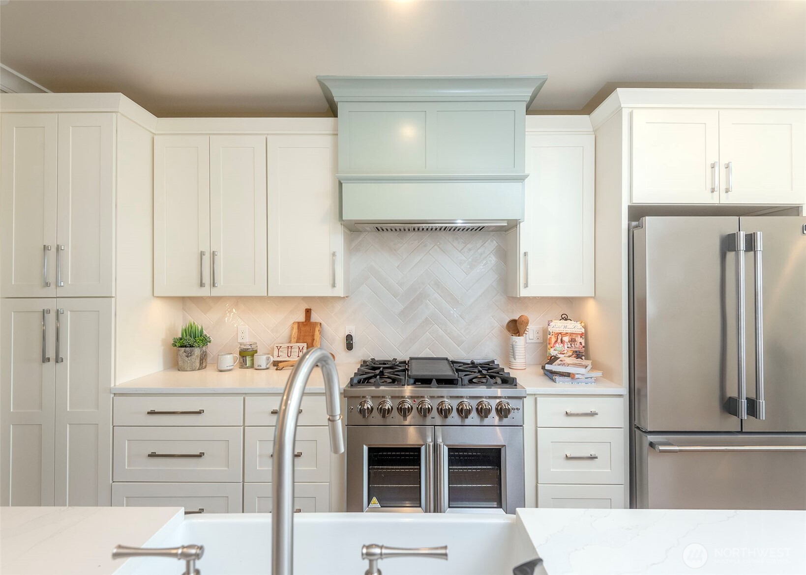 3820 Burke Avenue Property Photo 13