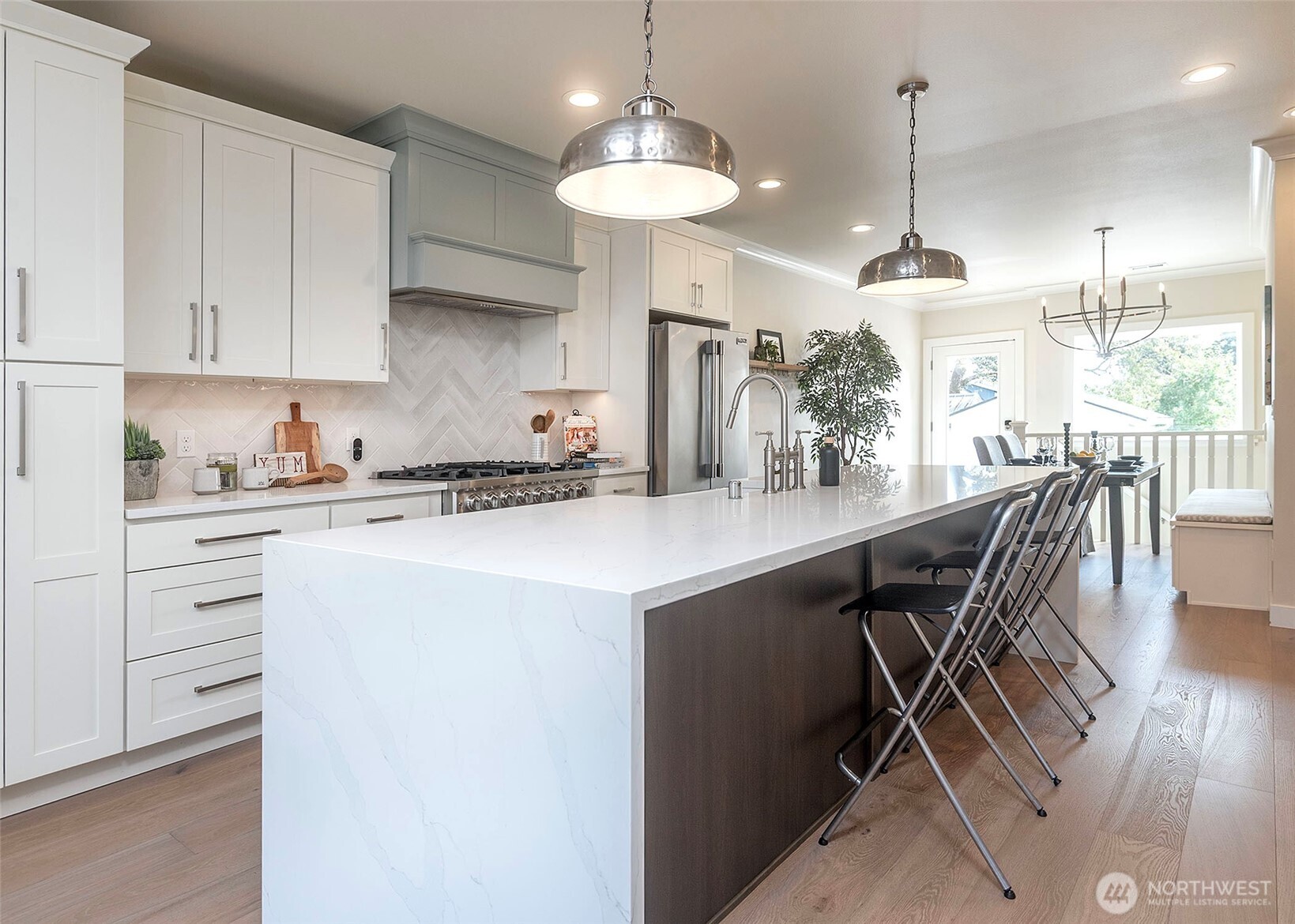 3820 Burke Avenue Property Photo 14