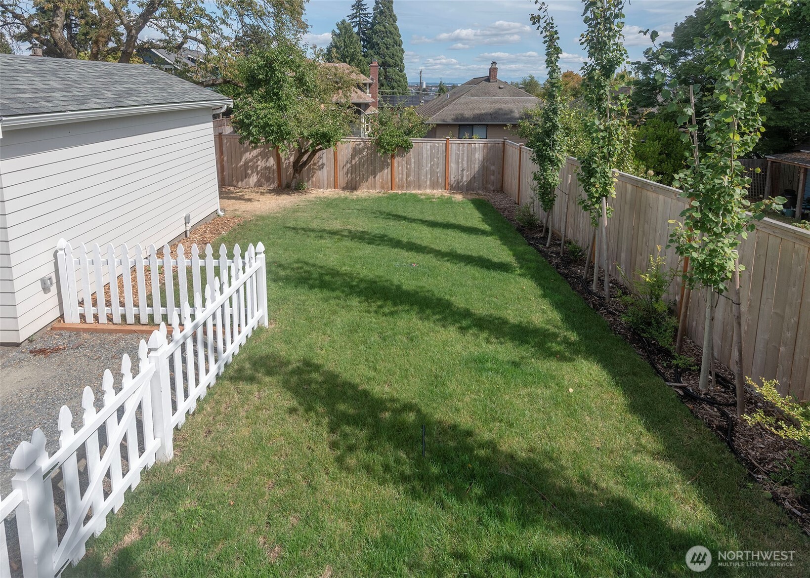 3820 Burke Avenue Property Photo 38