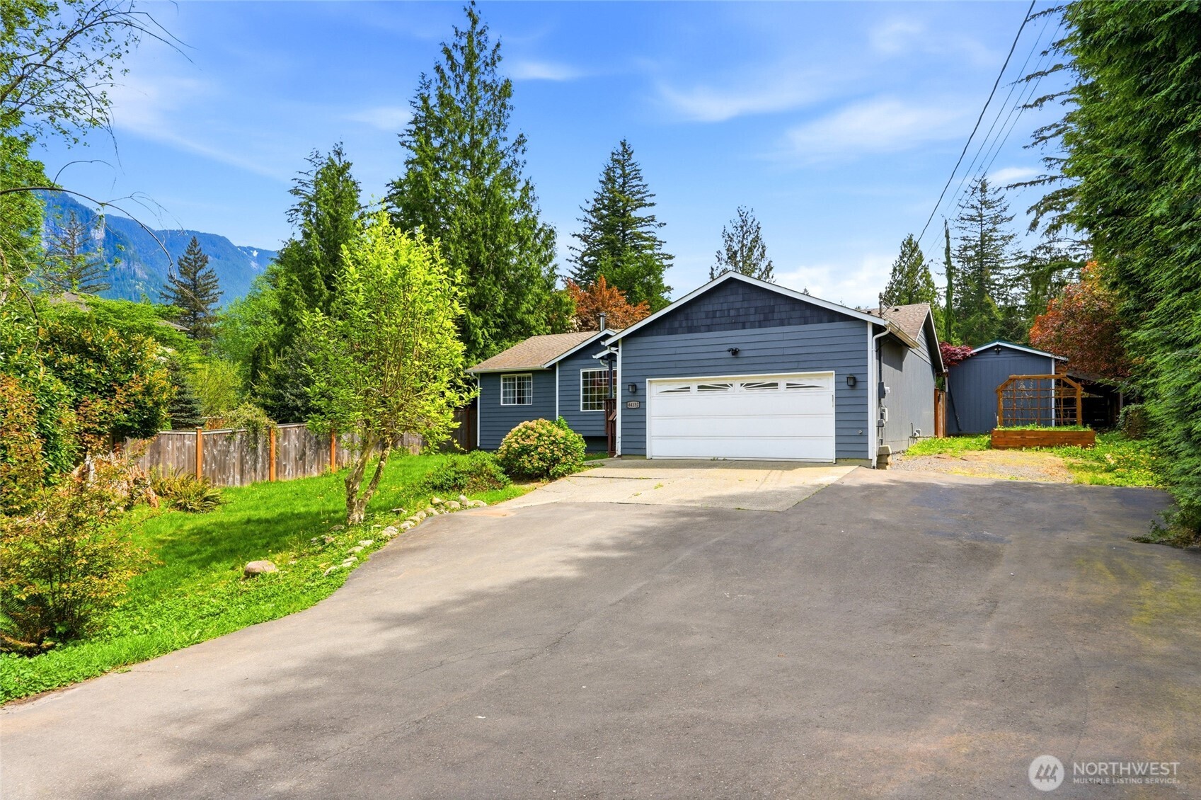 44132 Fir Road Property Photo 1