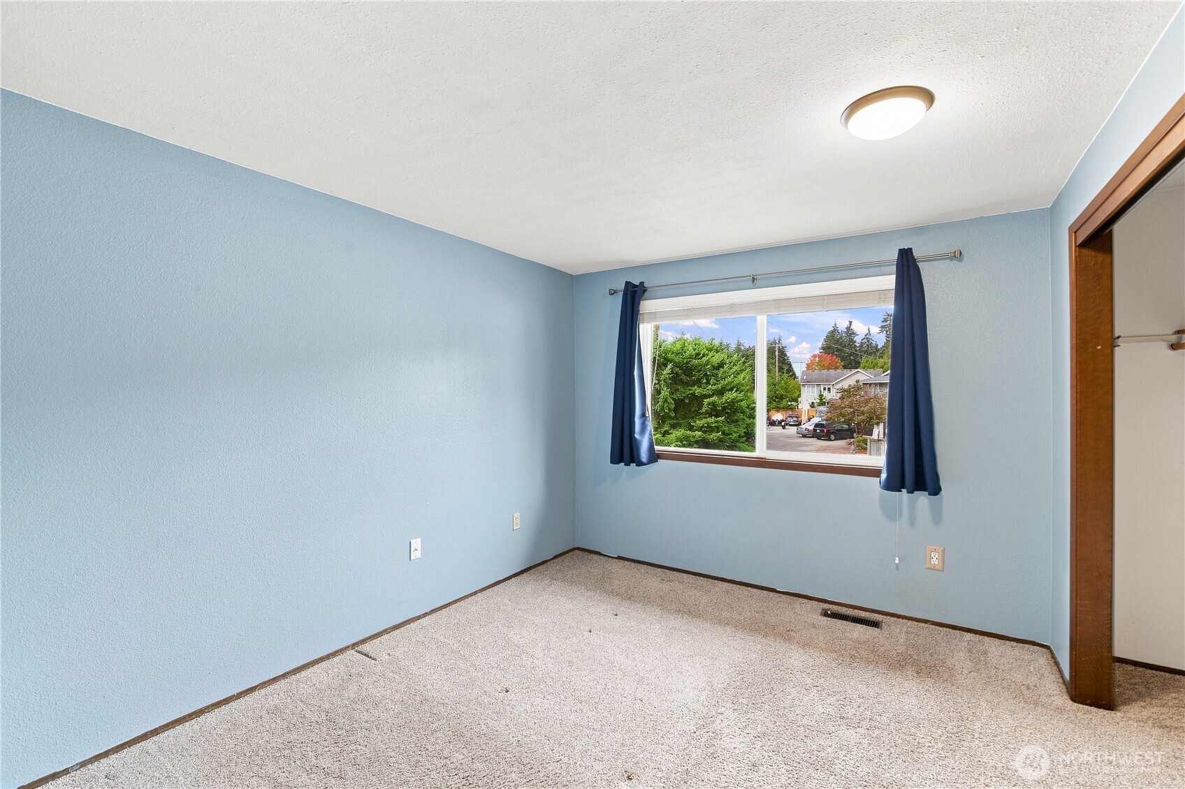 7729 192nd Street Property Photo 22