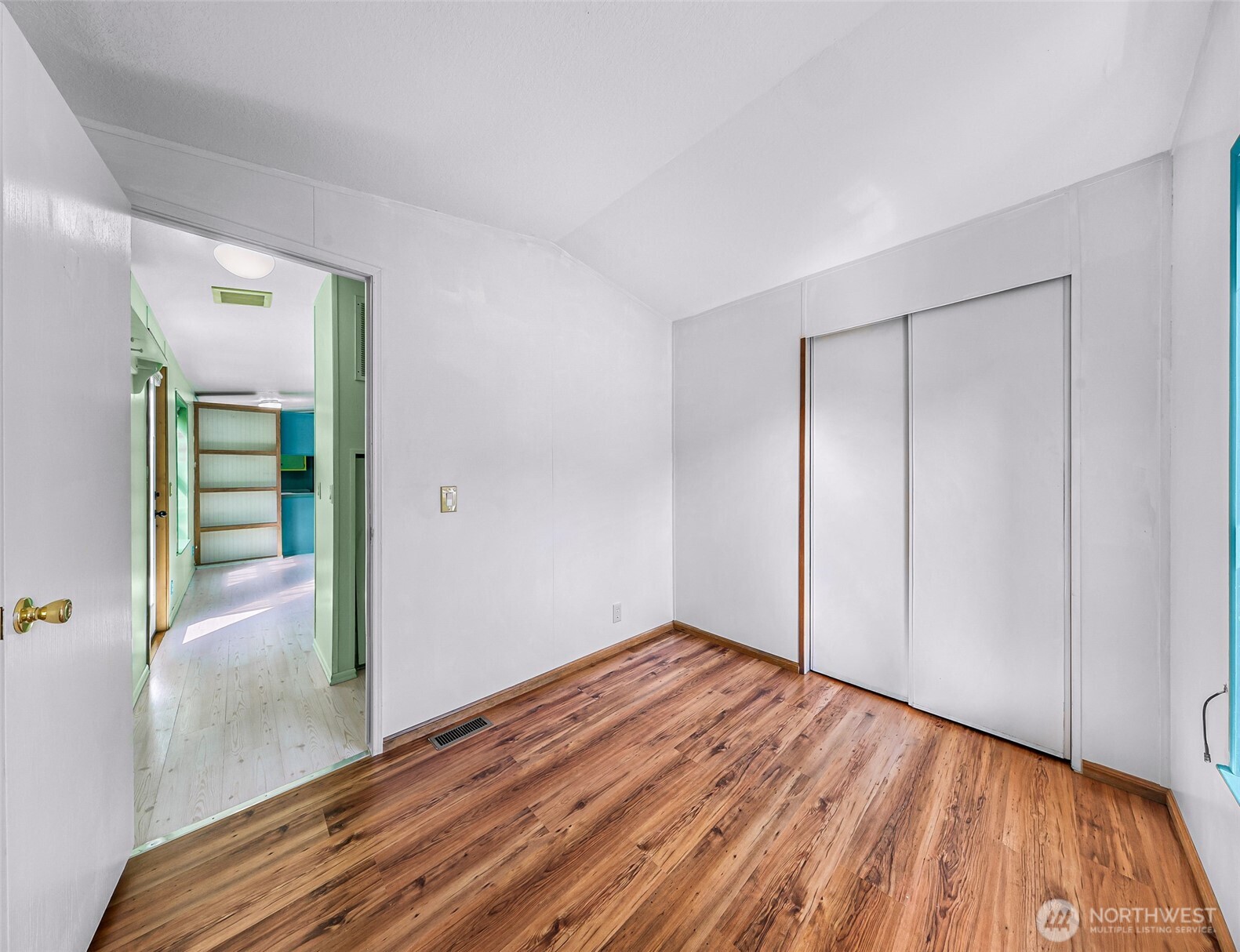 7435 Sunset Drive Property Photo 16