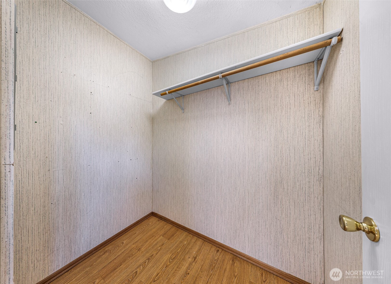 7435 Sunset Drive Property Photo 21