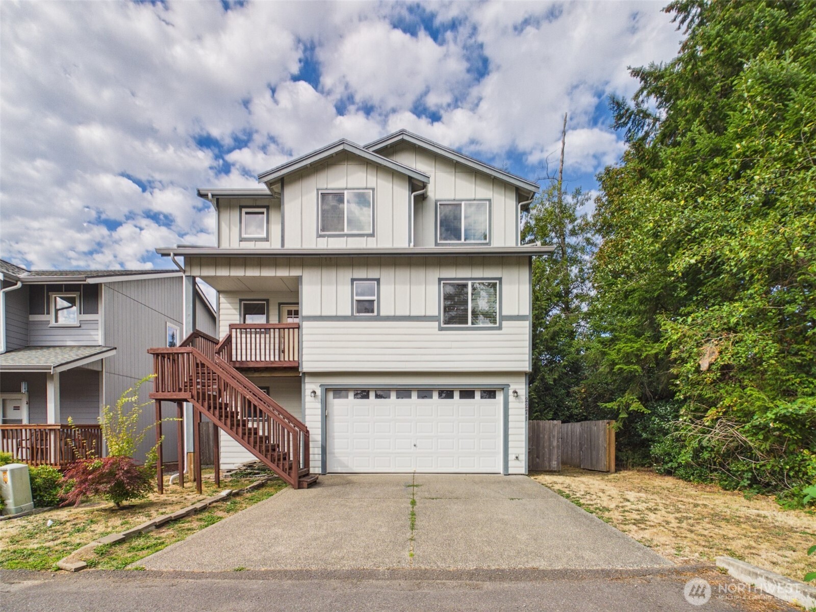 2271 Se Upchurch Way Property Photo 1