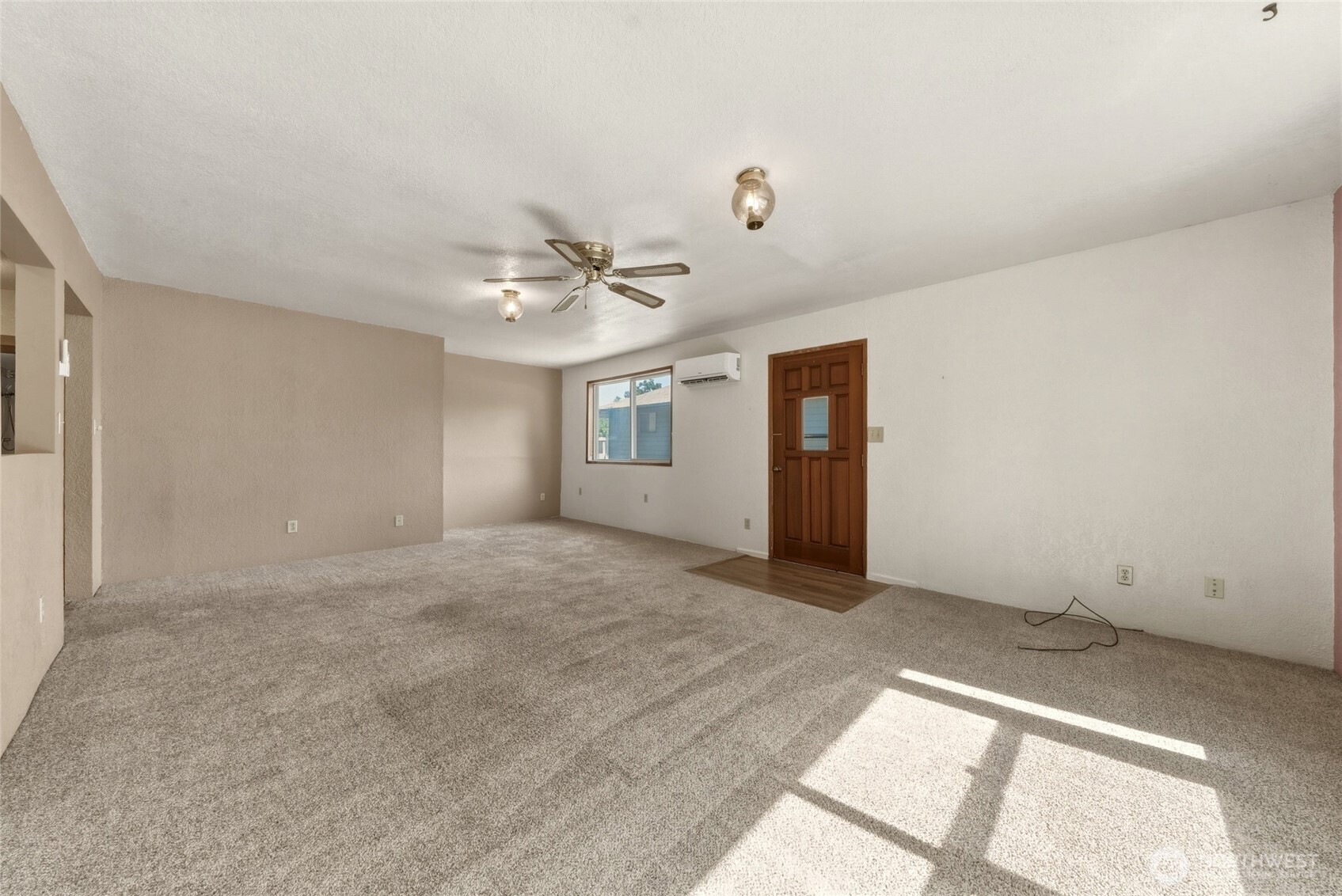 35 Second Street Property Photo 4