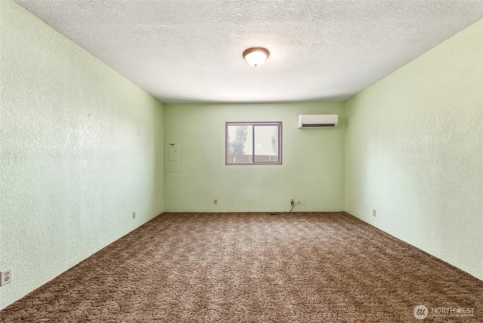 35 Second Street Property Photo 13