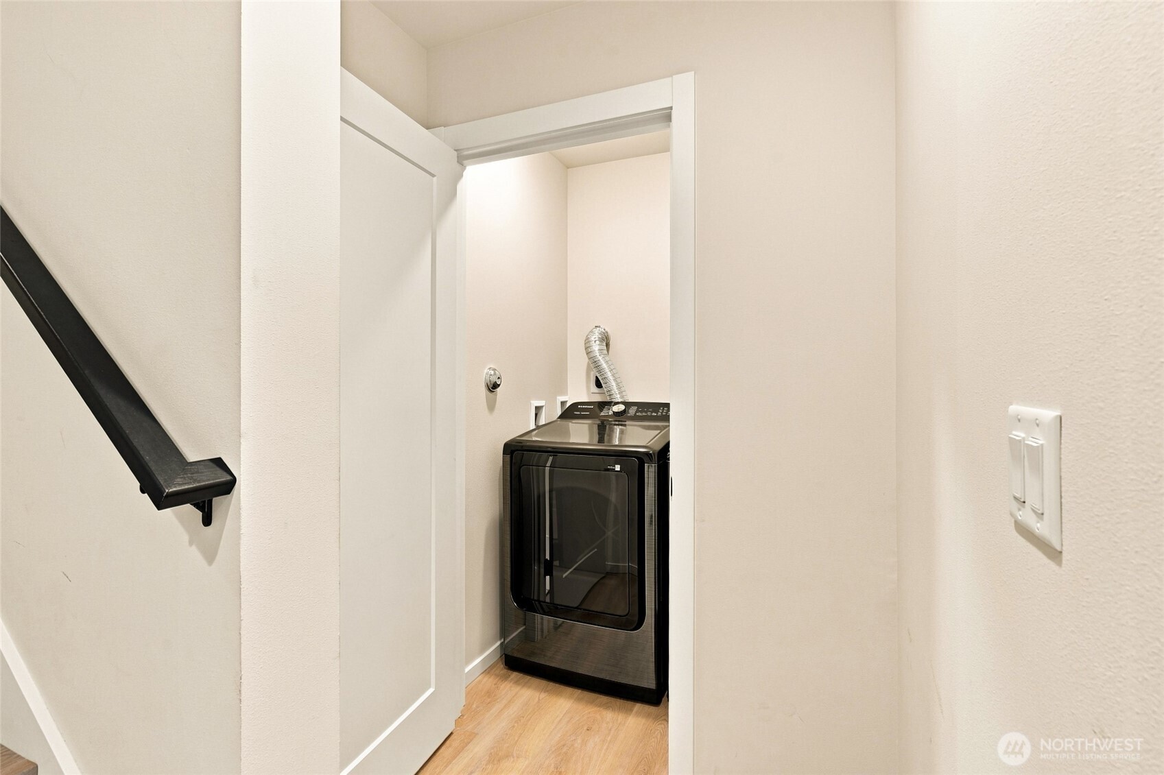 1118 16th Avenue B Property Photo 19