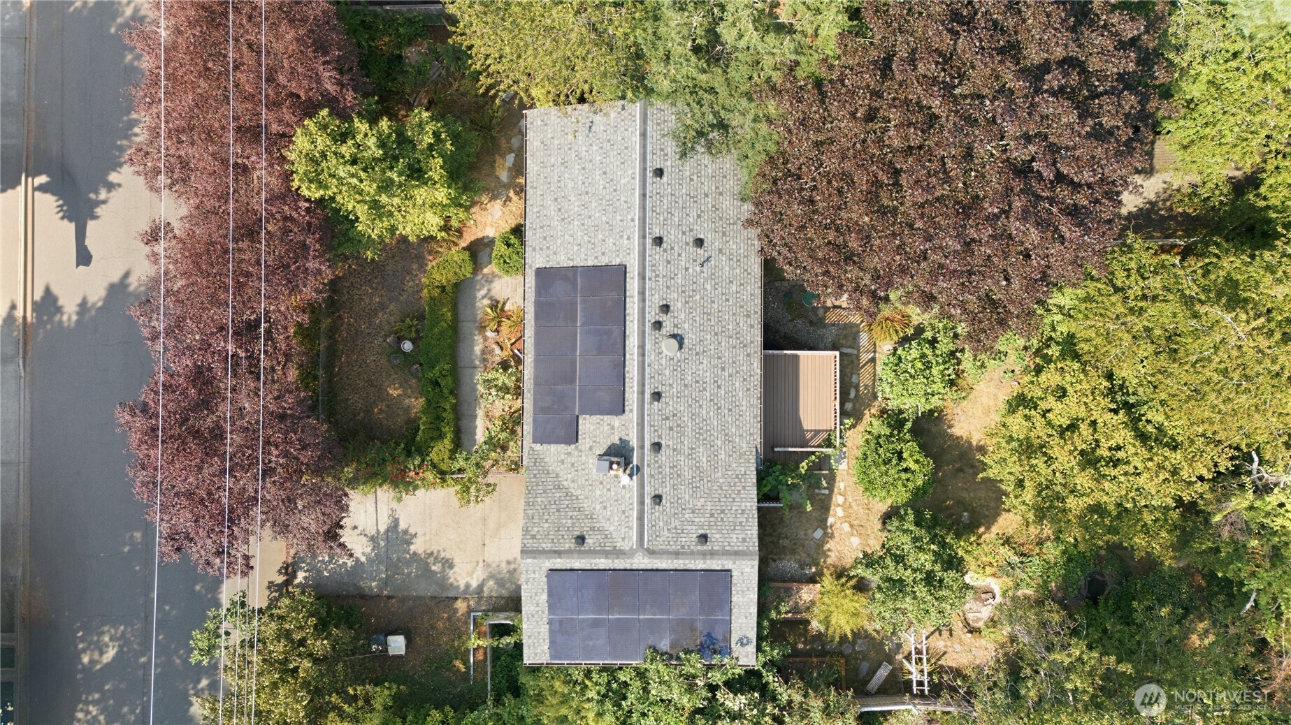 608 School Street Property Photo 2