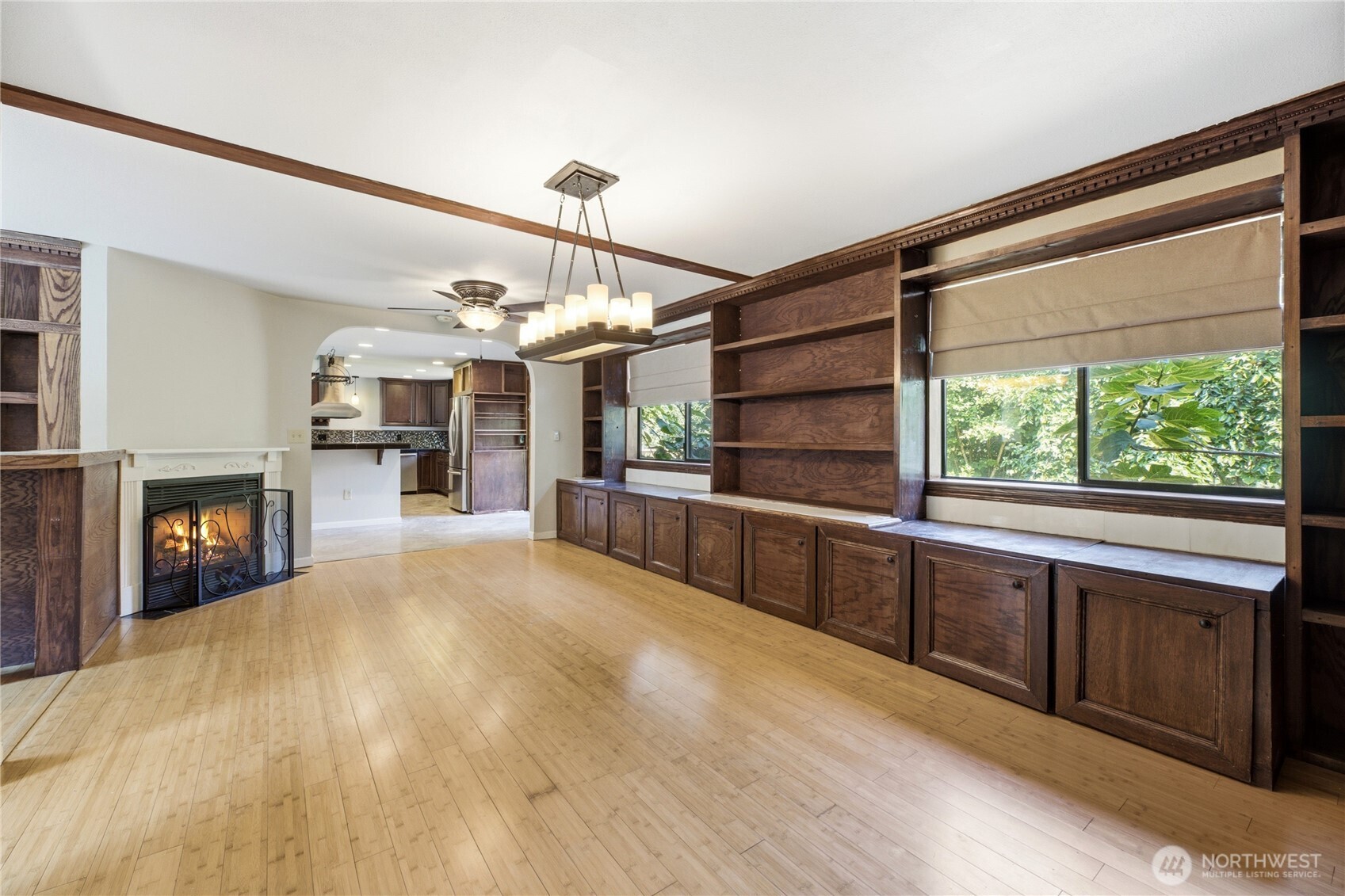 608 School Street Property Photo 10