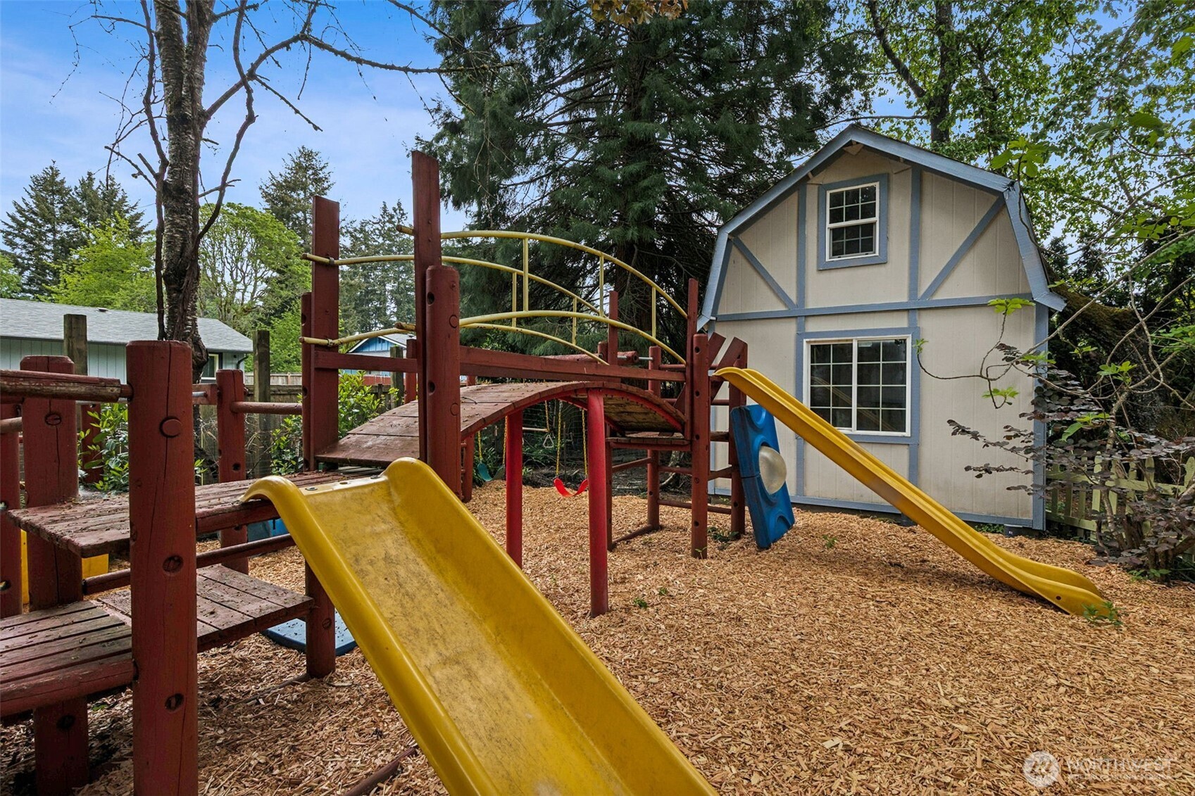 608 School Street Property Photo 22