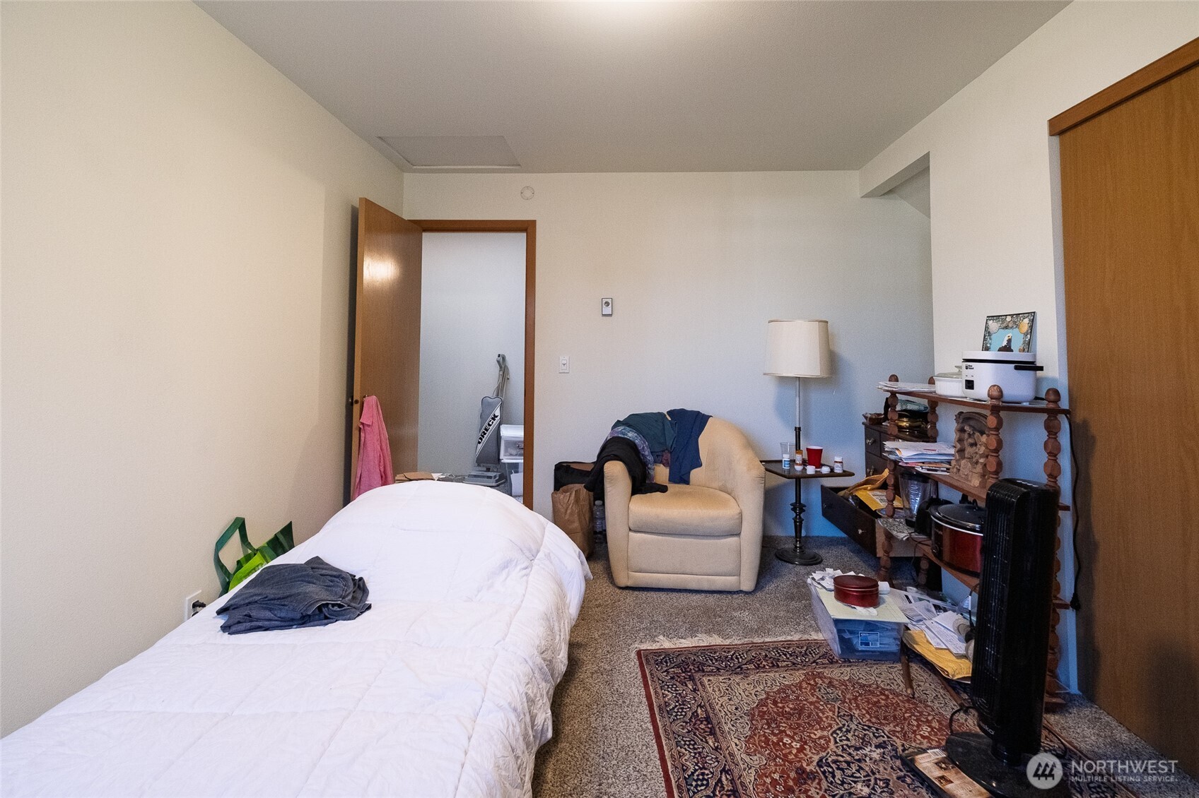 2828 2830 Valencia Street Property Photo 15