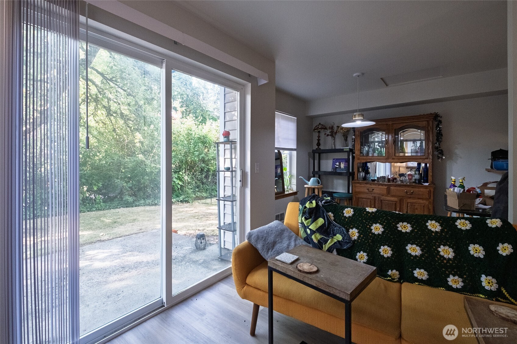 2828 2830 Valencia Street Property Photo 27