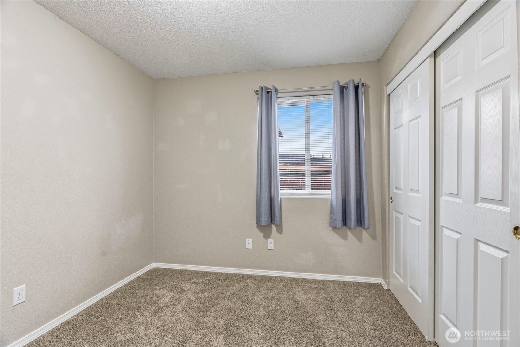 4581 Windemere Street Property Photo 6
