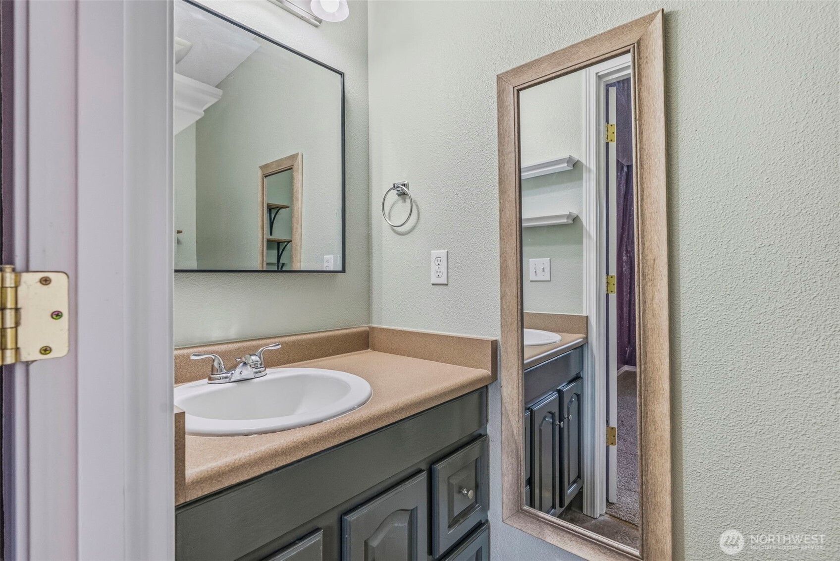 4581 Windemere Street Property Photo 11